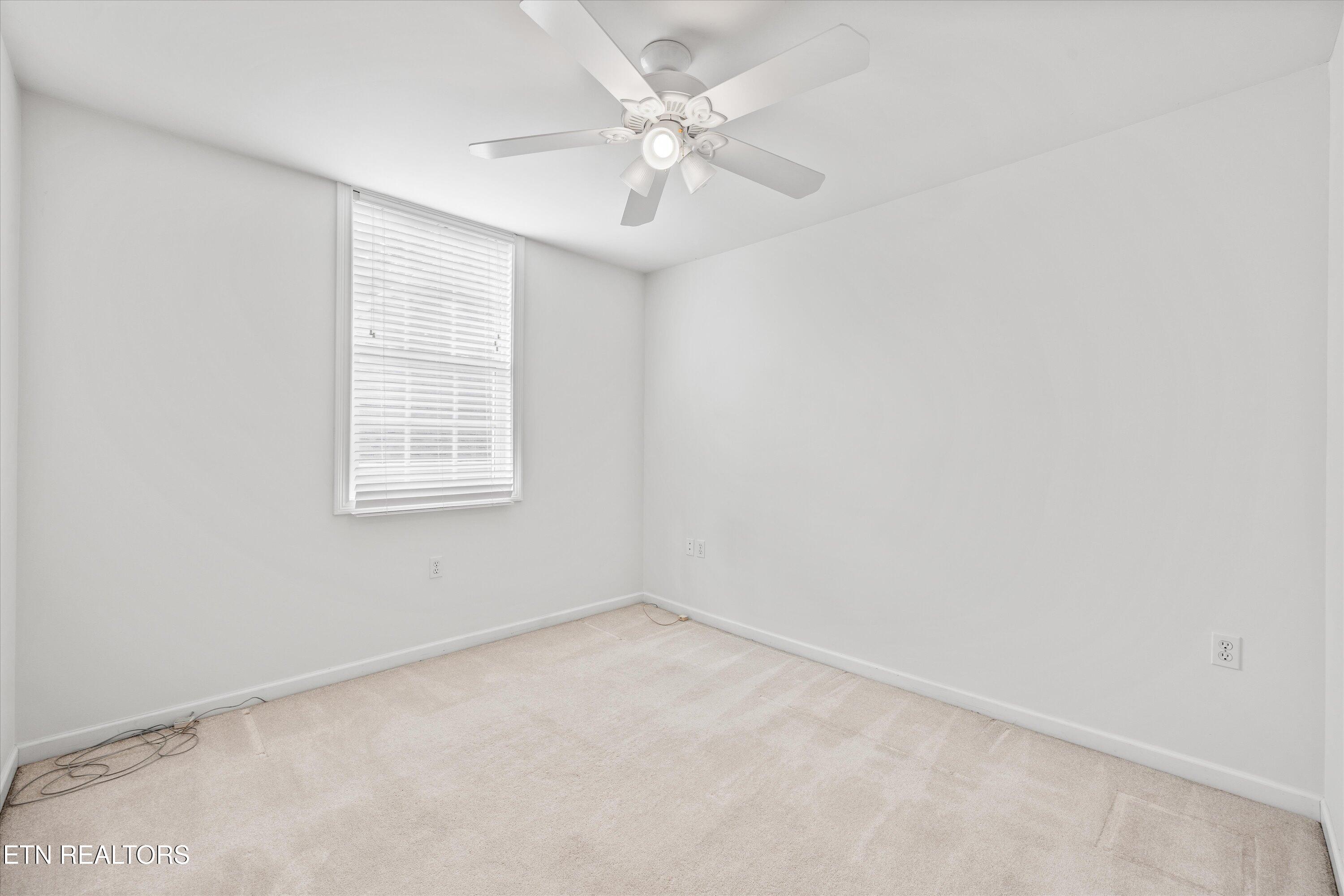 905 Vista Oaks Lane Knoxville TN 37919