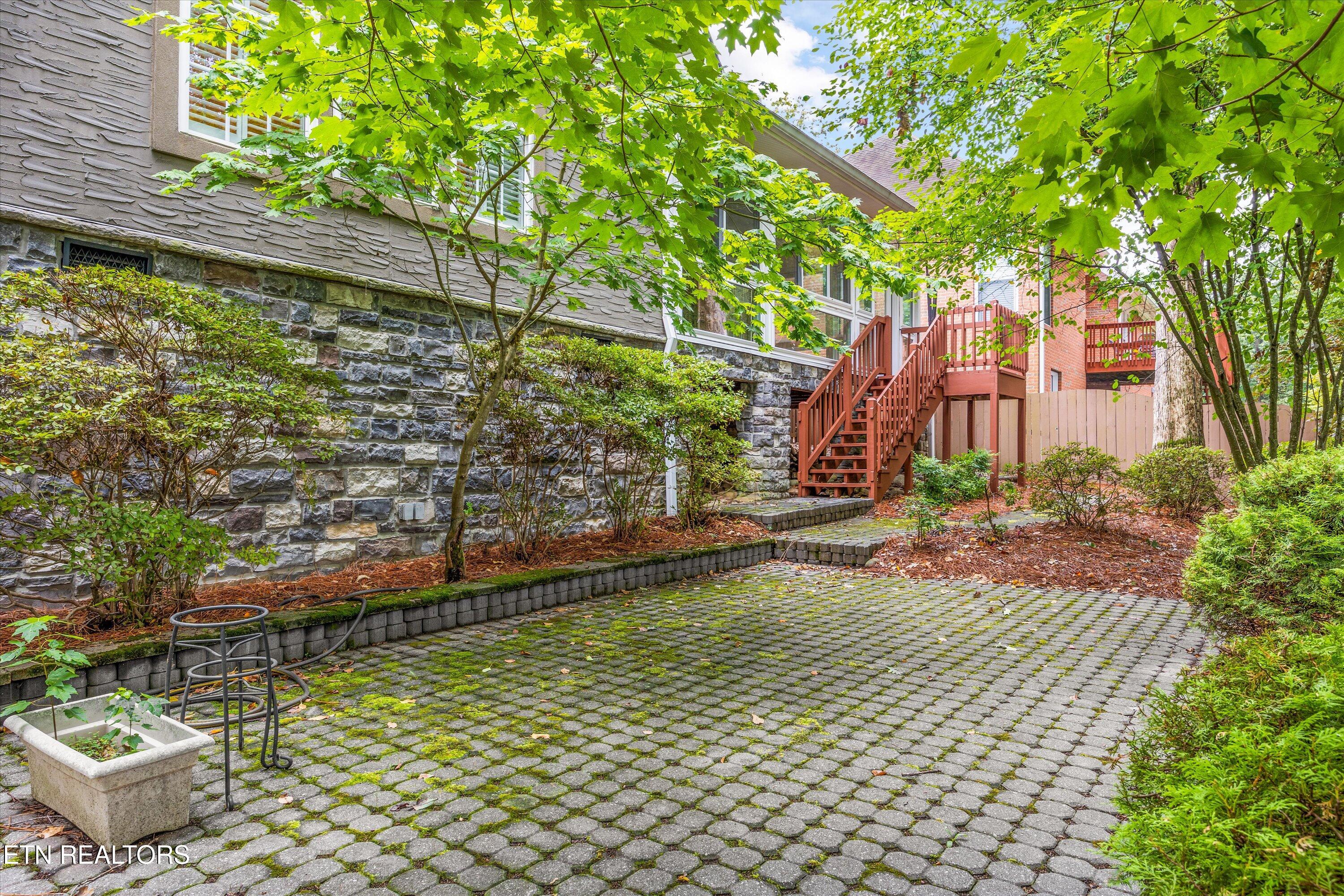 905 Vista Oaks Lane Knoxville TN 37919