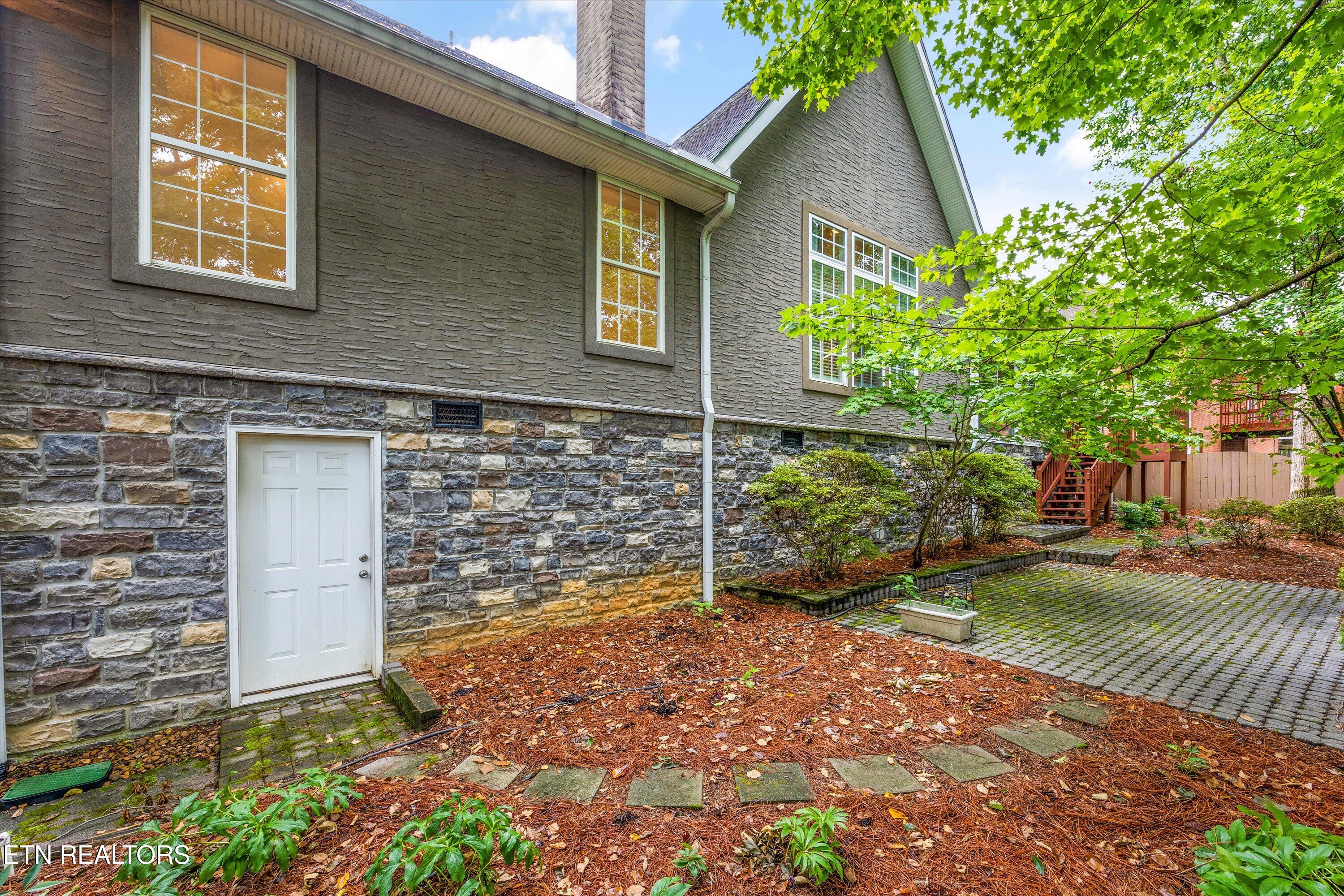 905 Vista Oaks Lane Knoxville TN 37919