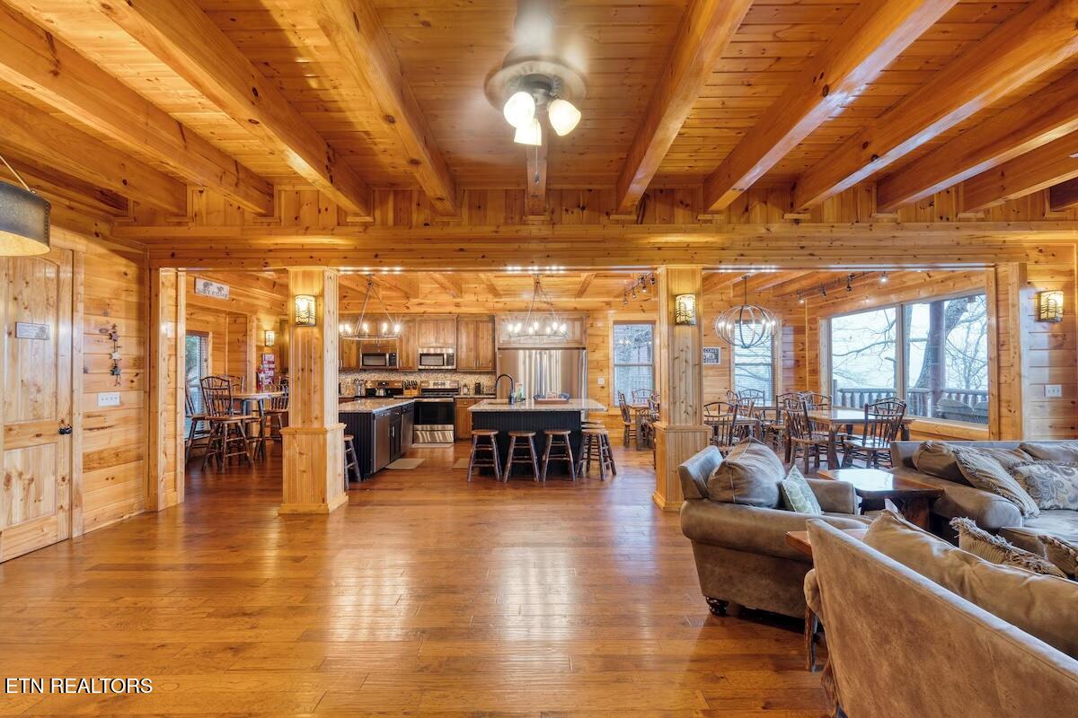 1960 Blackthorn Trail Sevierville TN 37876