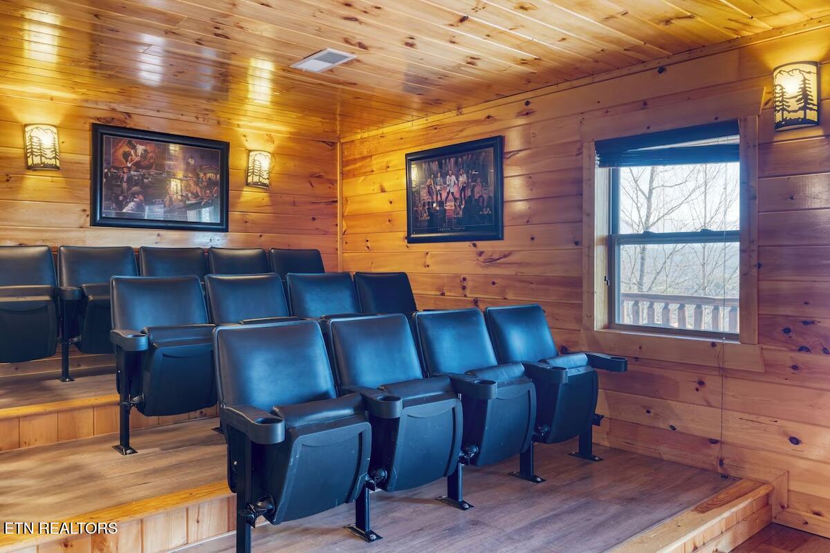 1960 Blackthorn Trail Sevierville TN 37876