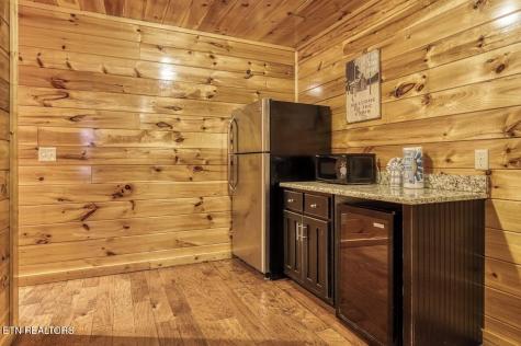 1960 Blackthorn Trail Sevierville TN 37876