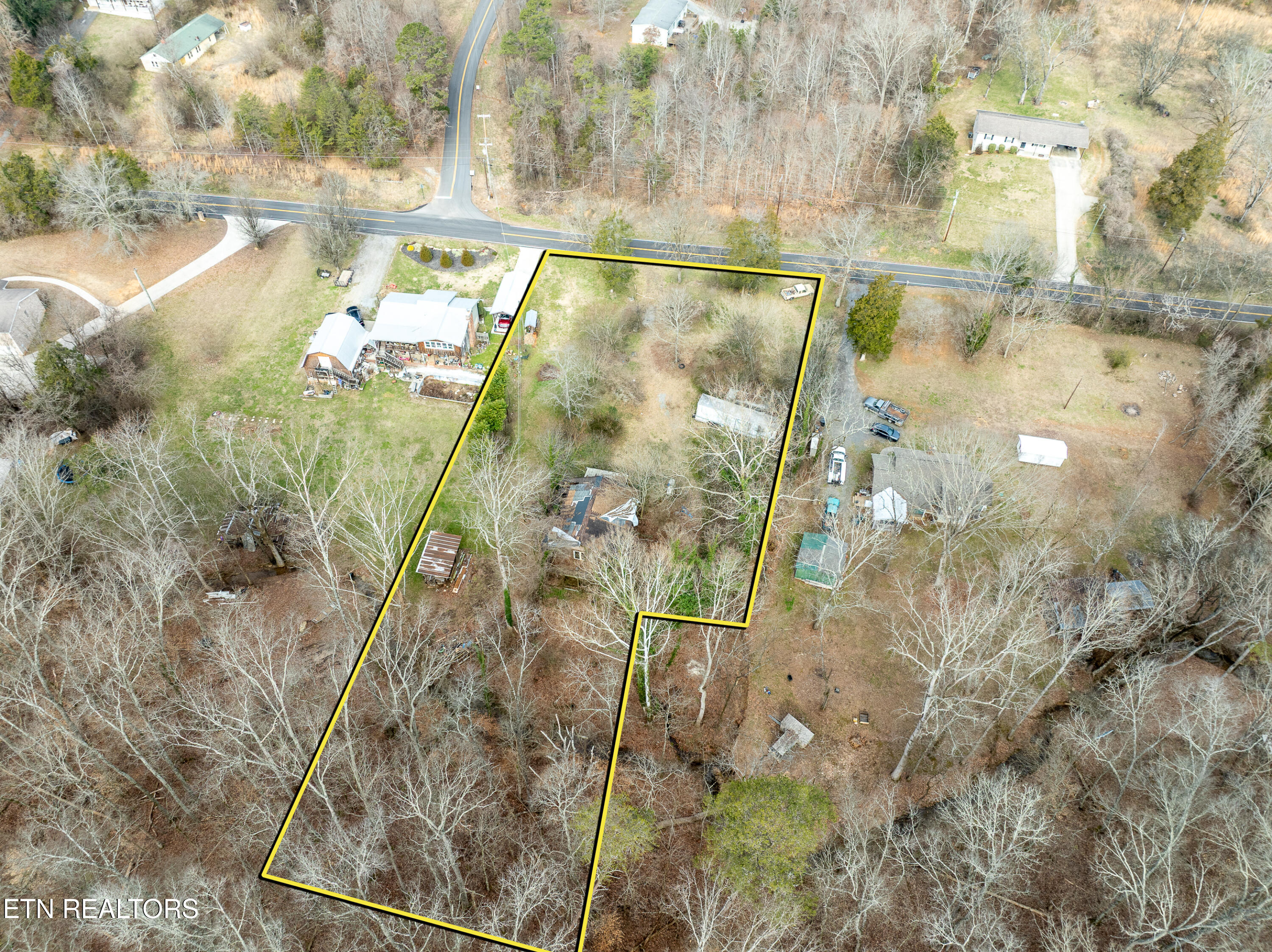 1747 E Old Topside Road Louisville TN 37777