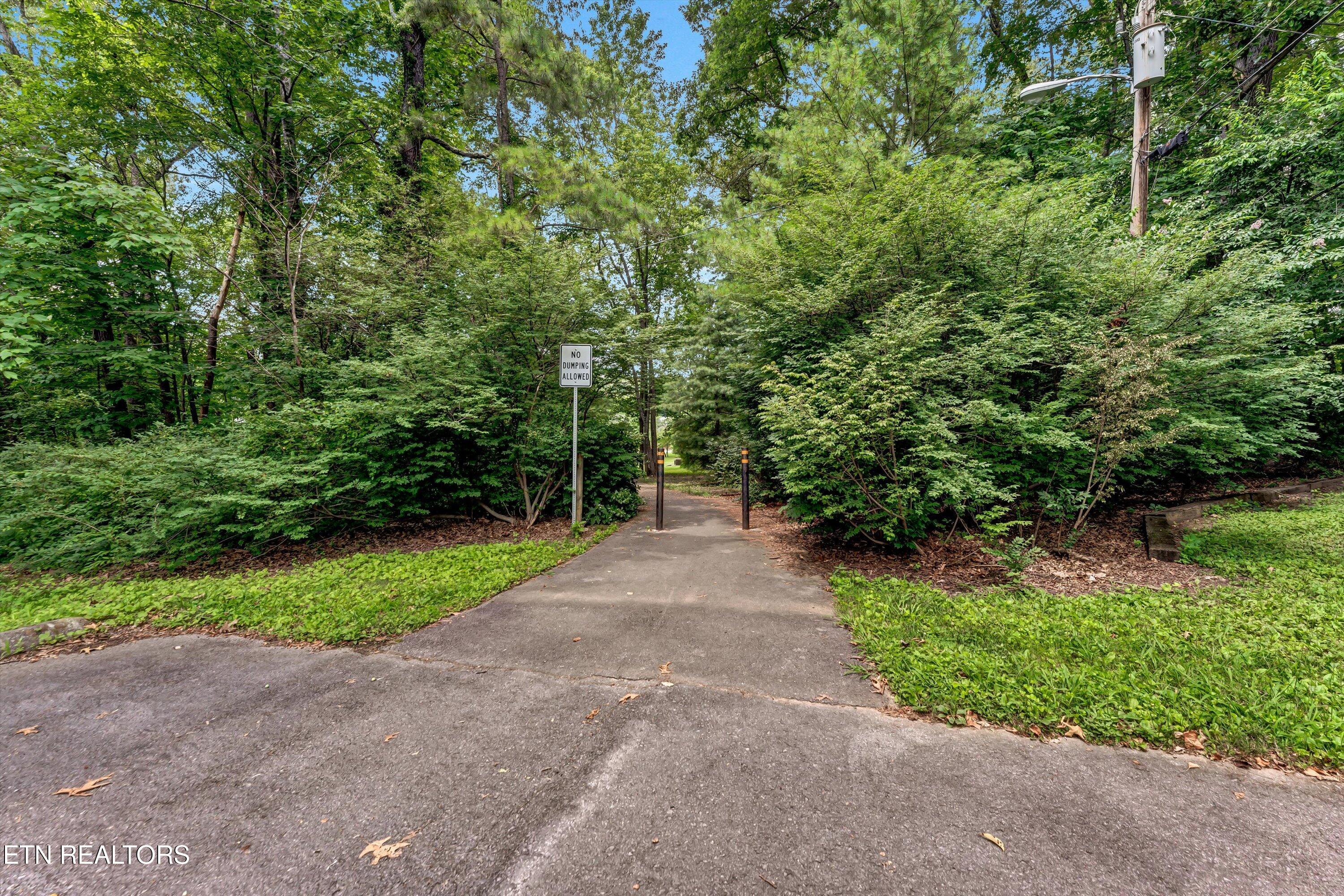 404 Woodland Trace Drive Knoxville TN 37934