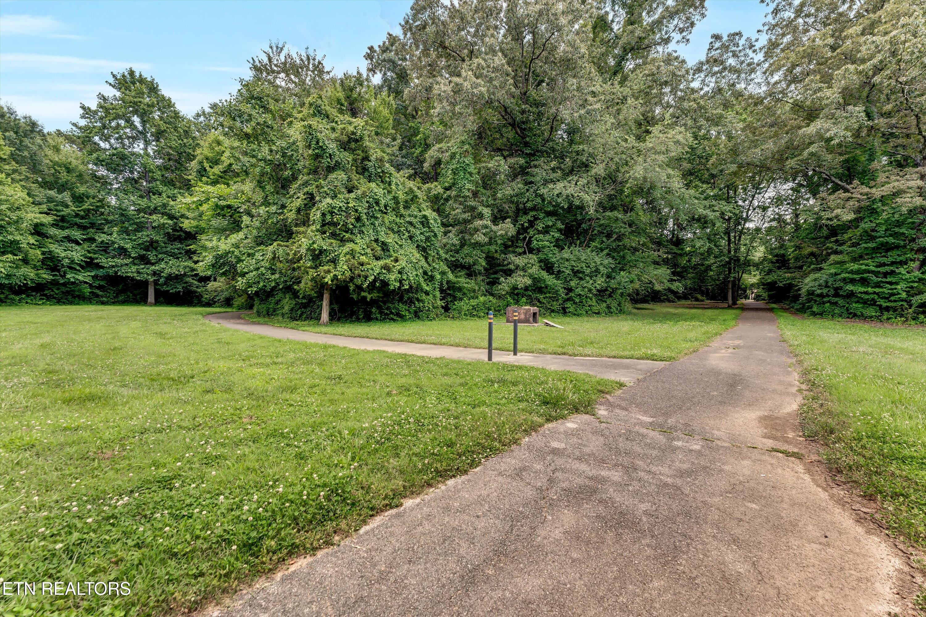 404 Woodland Trace Drive Knoxville TN 37934