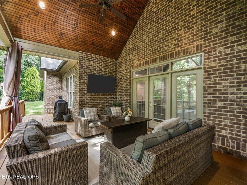 605 Blowing Rock Lane Knoxville TN 37922