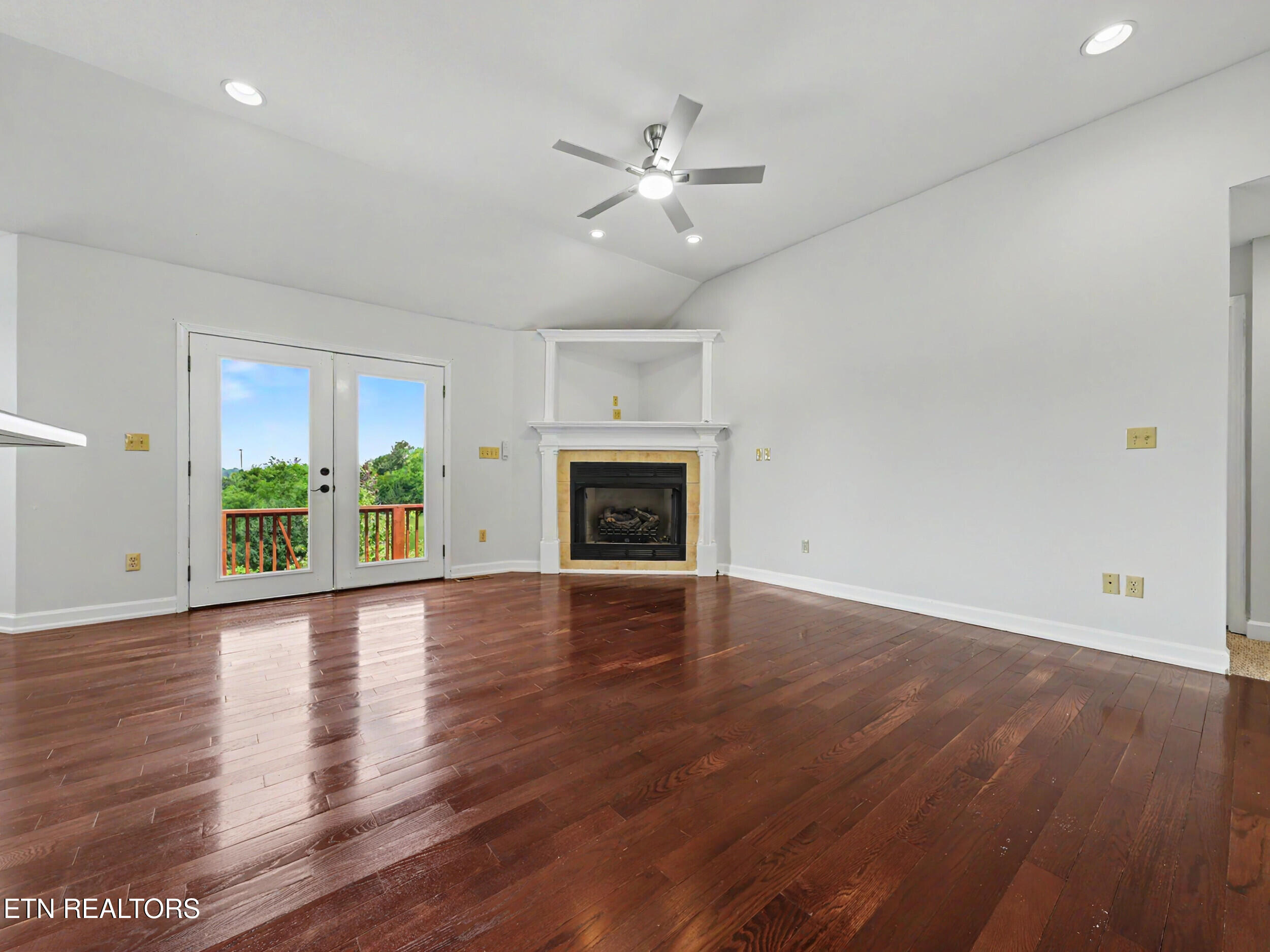 1414 Benjamin Boulevard Sevierville TN 37876