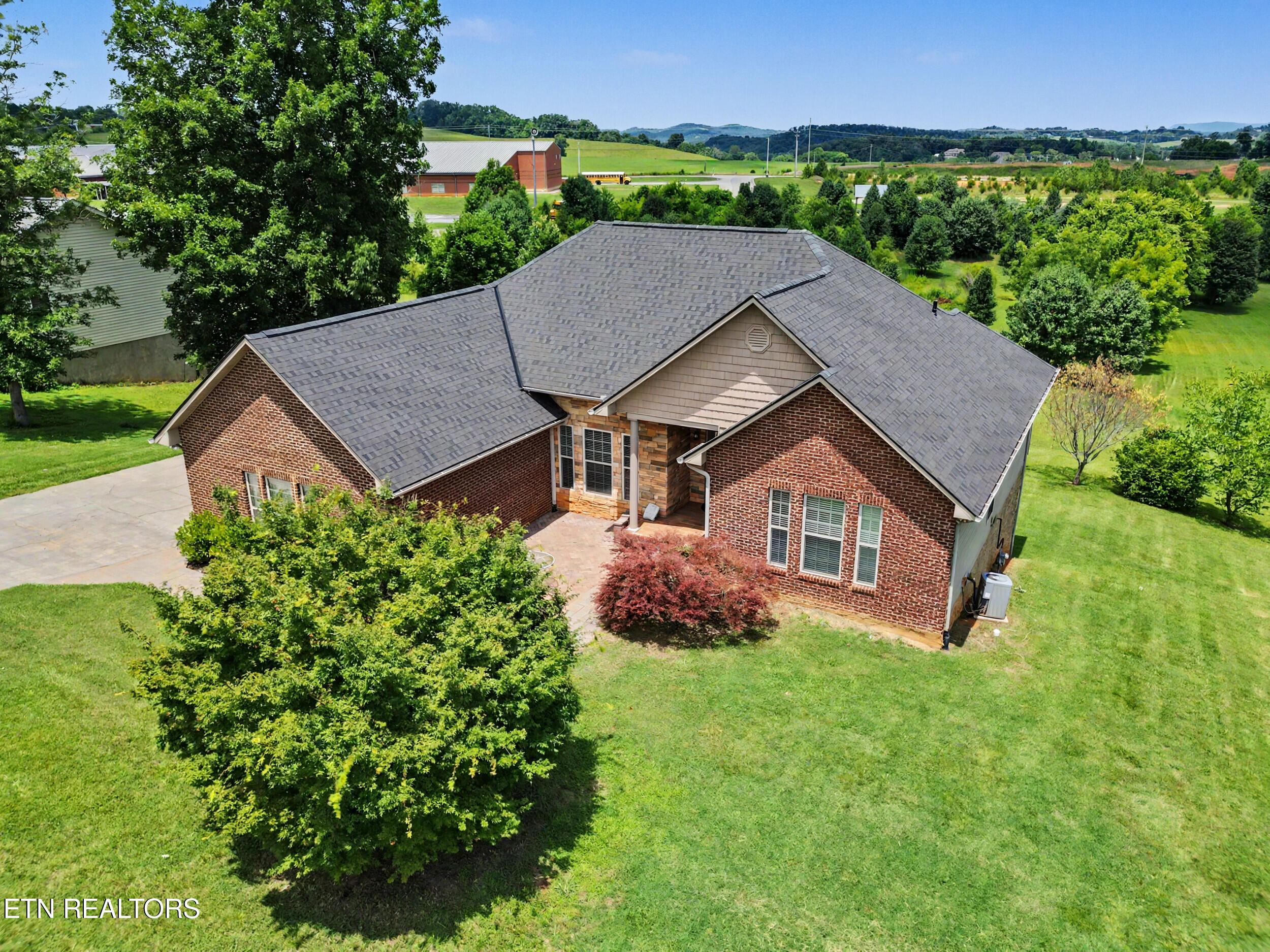 1414 Benjamin Boulevard Sevierville TN 37876
