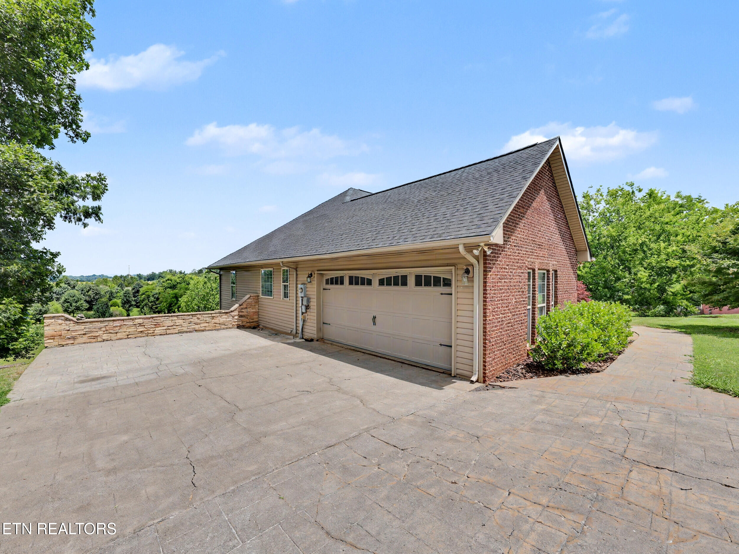 1414 Benjamin Boulevard Sevierville TN 37876