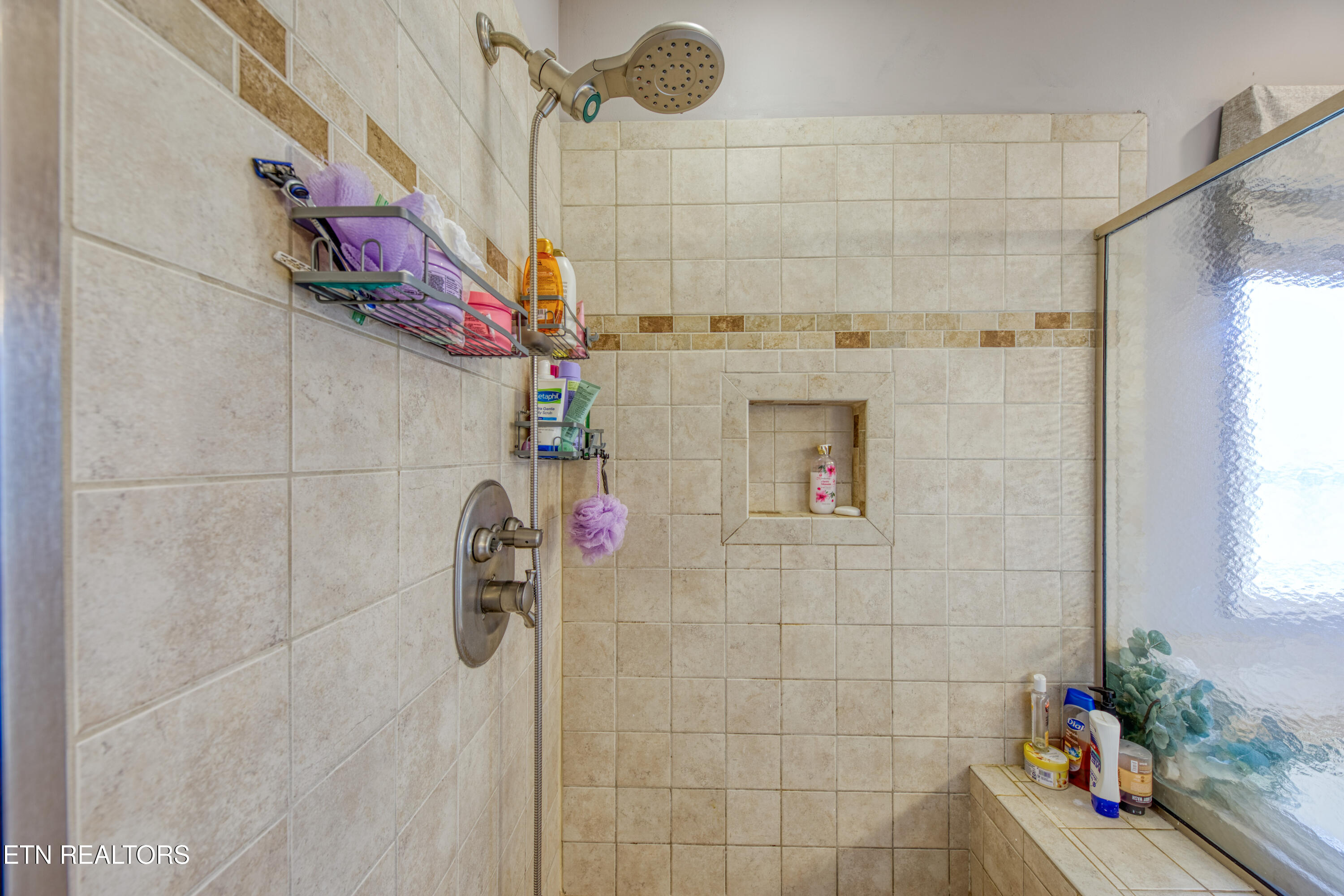 563 Yellowstone Lane Lenoir City TN 37771