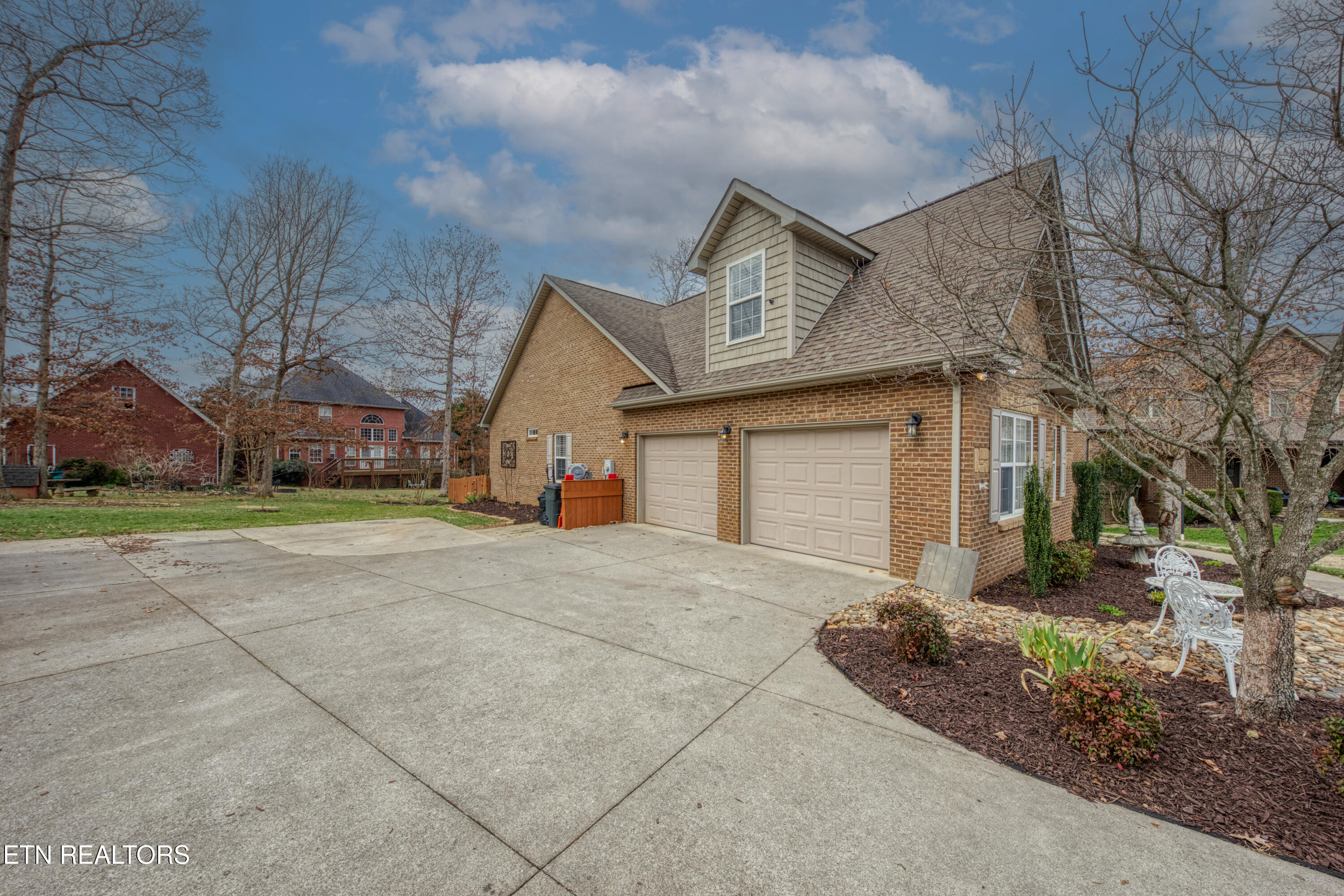 563 Yellowstone Lane Lenoir City TN 37771