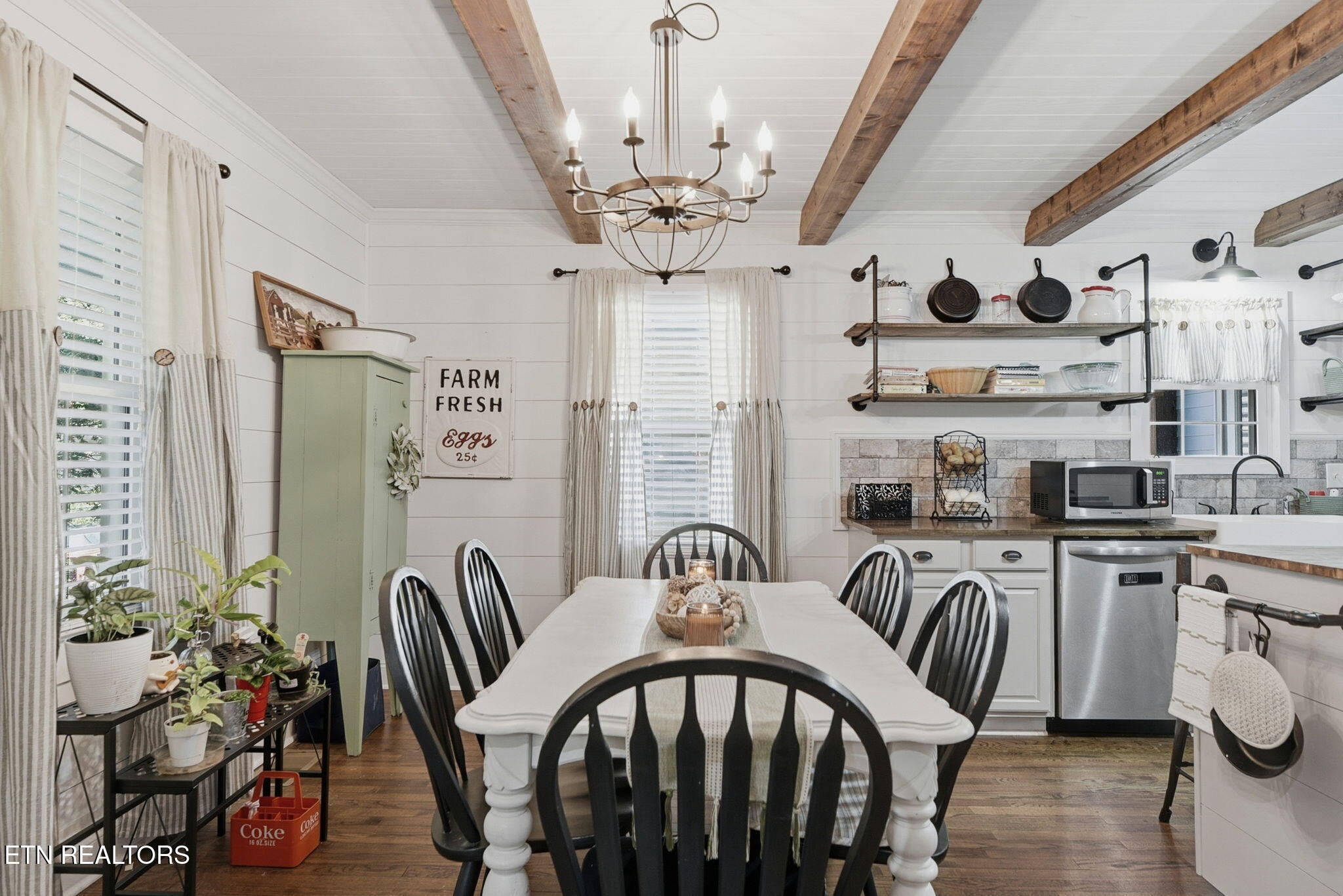 904 Granville Conner Road Powell TN 37849