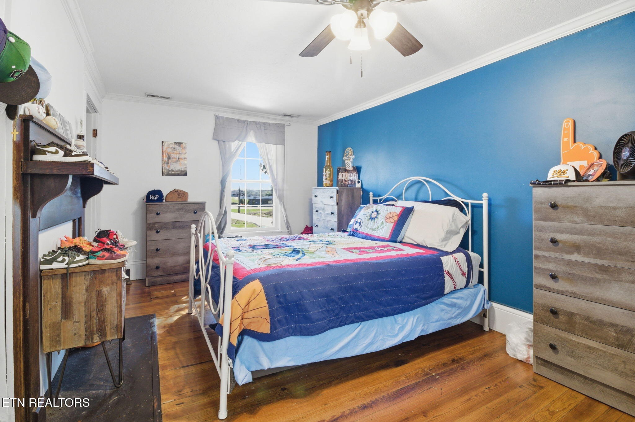 9427 Mascot Road Mascot TN 37806