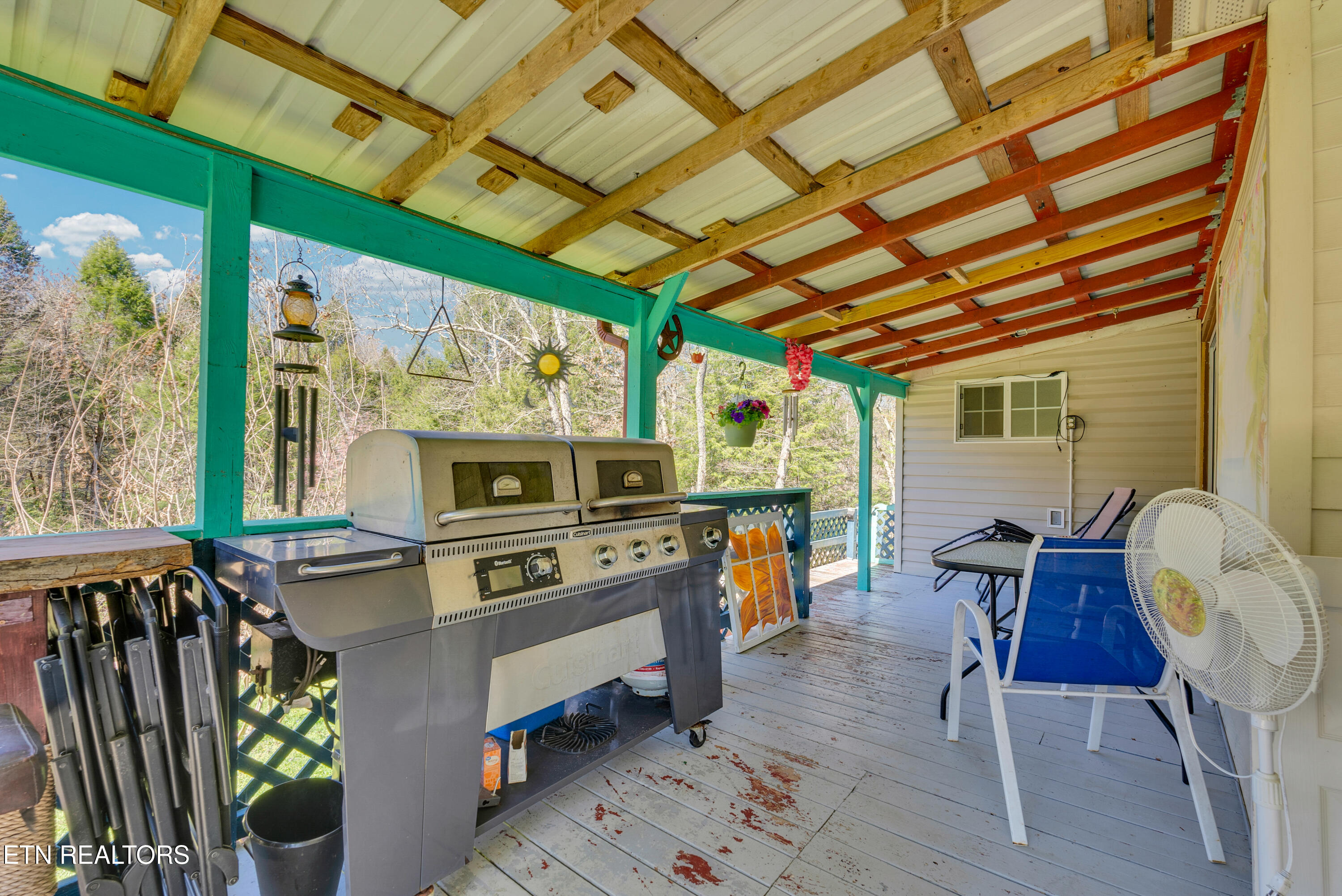 105 Dripping Springs Road Monterey TN 38574
