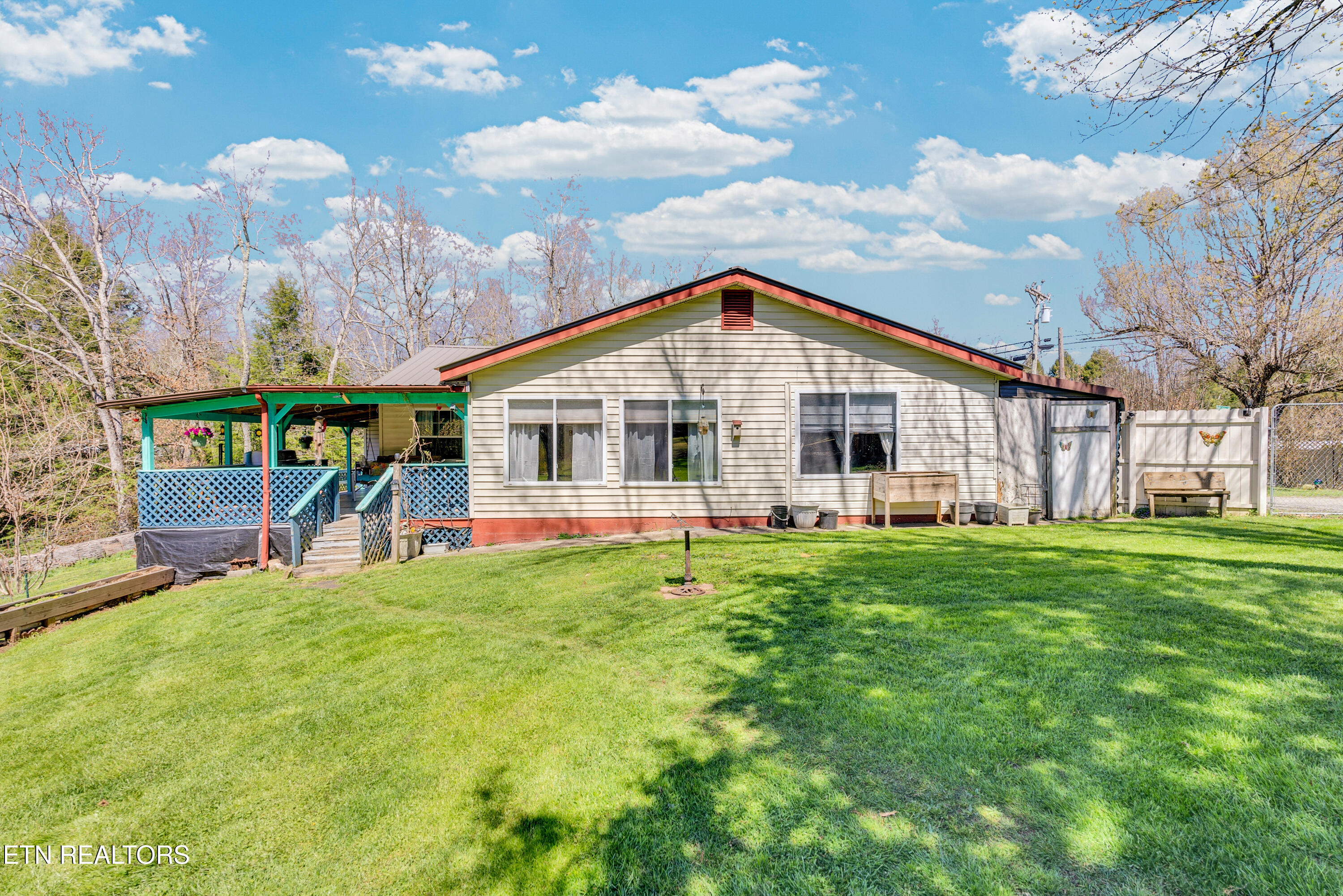105 Dripping Springs Road Monterey TN 38574
