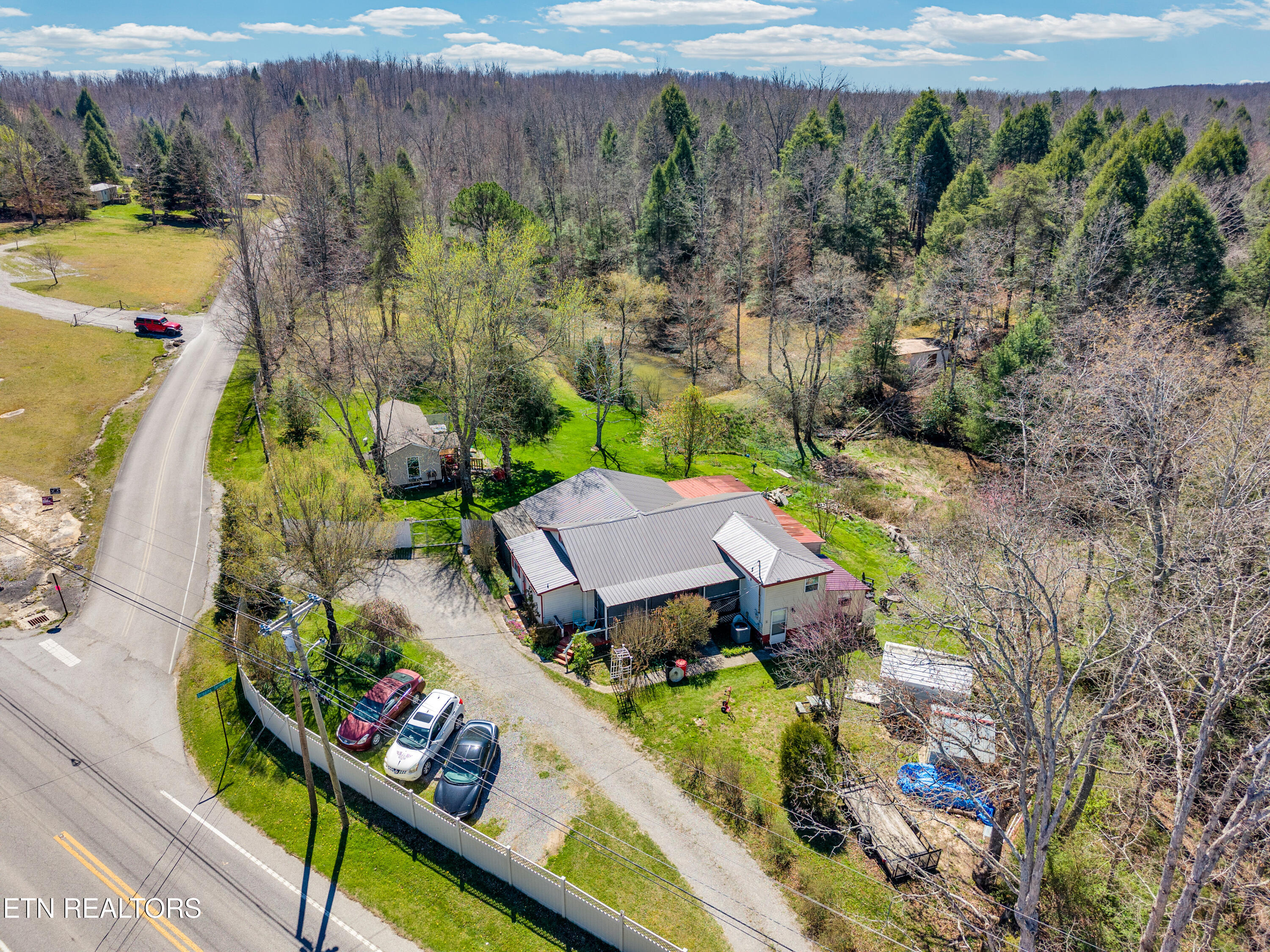 105 Dripping Springs Road Monterey TN 38574