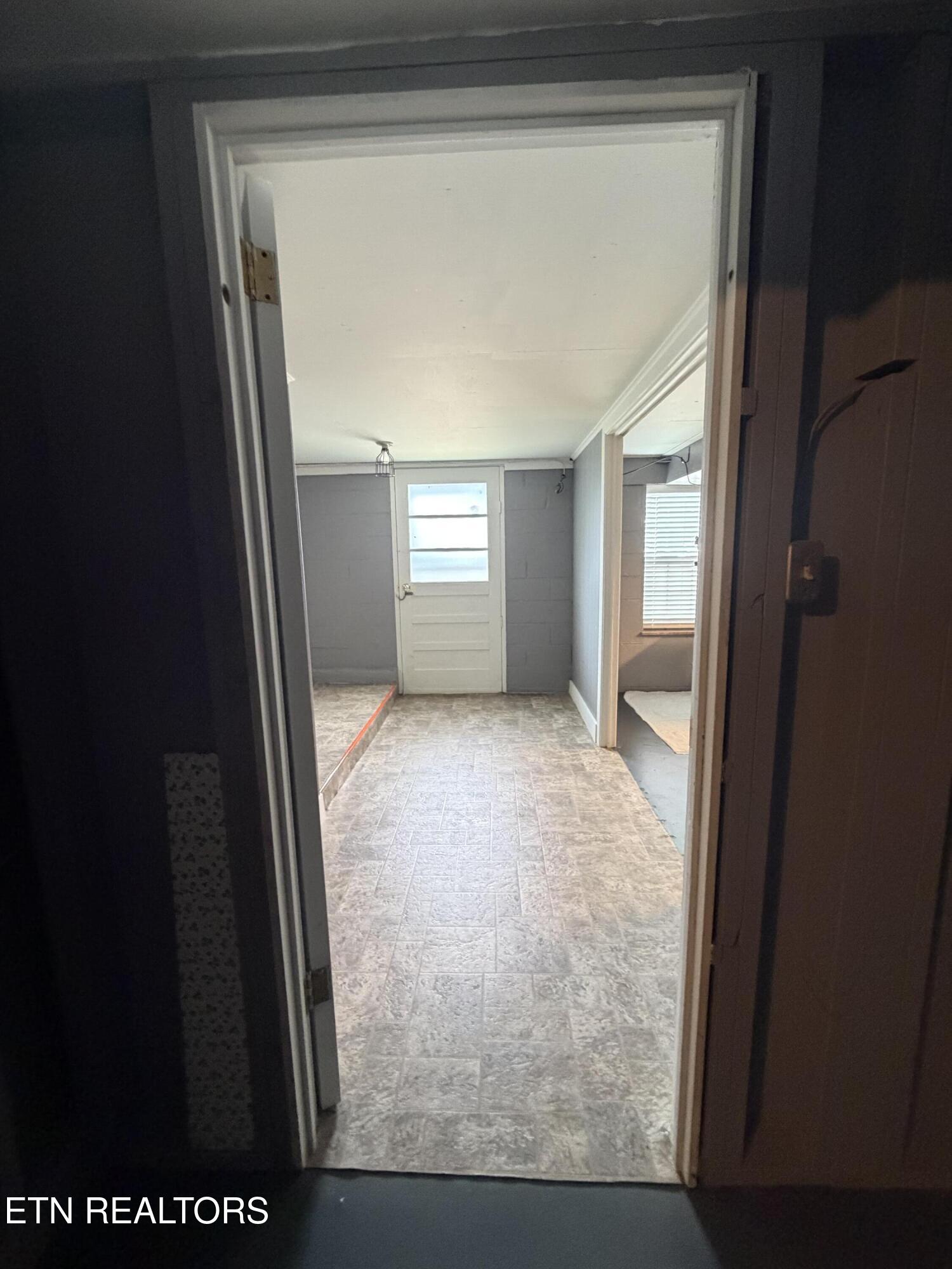 217 W Hicks Street Clinton TN 37716