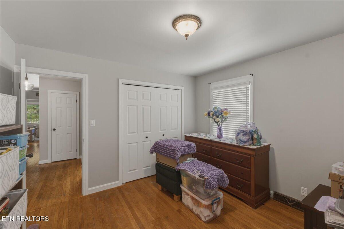 217 W Hicks Street Clinton TN 37716