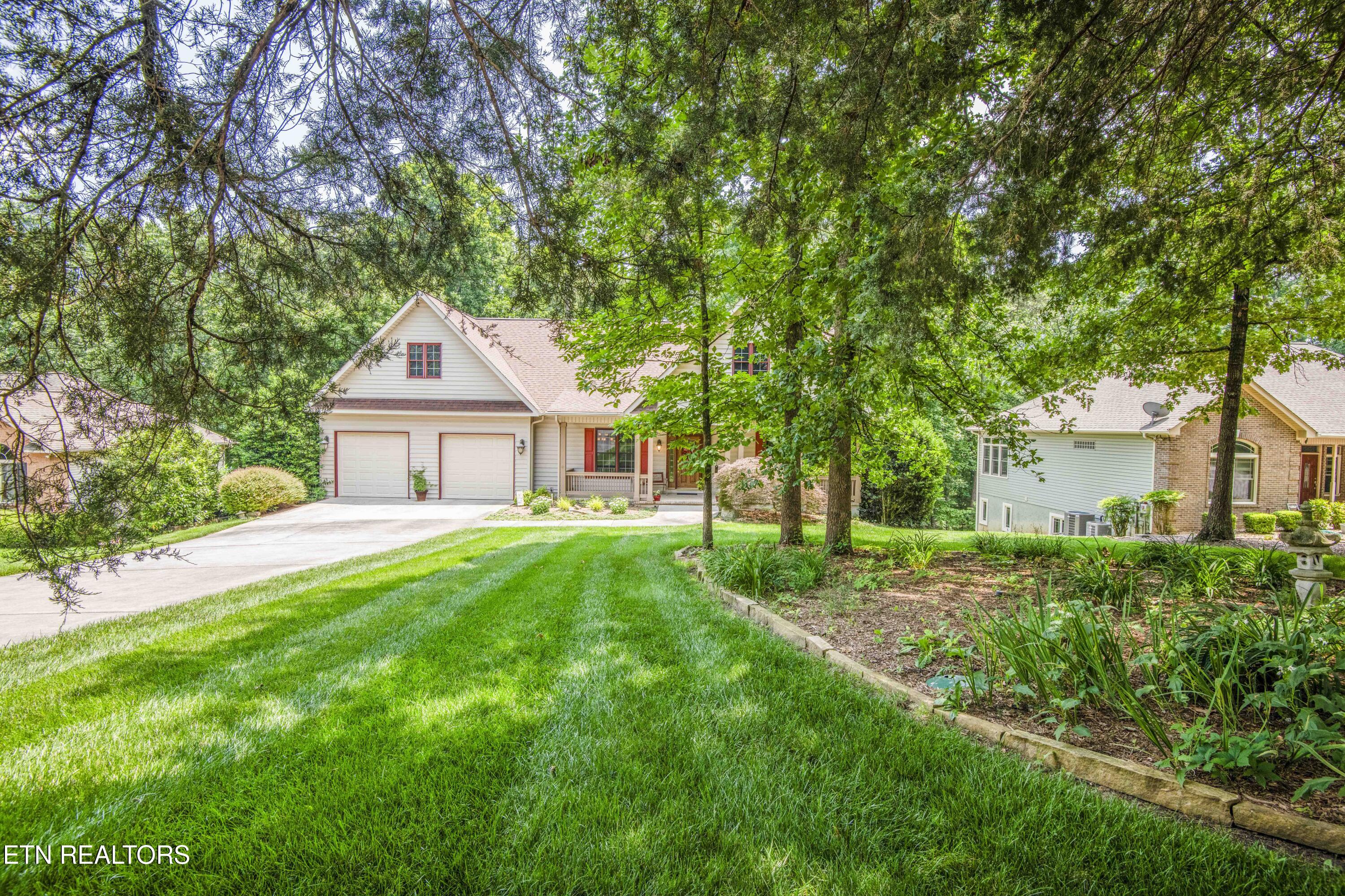 308 Tahlequah Drive Loudon TN 37774