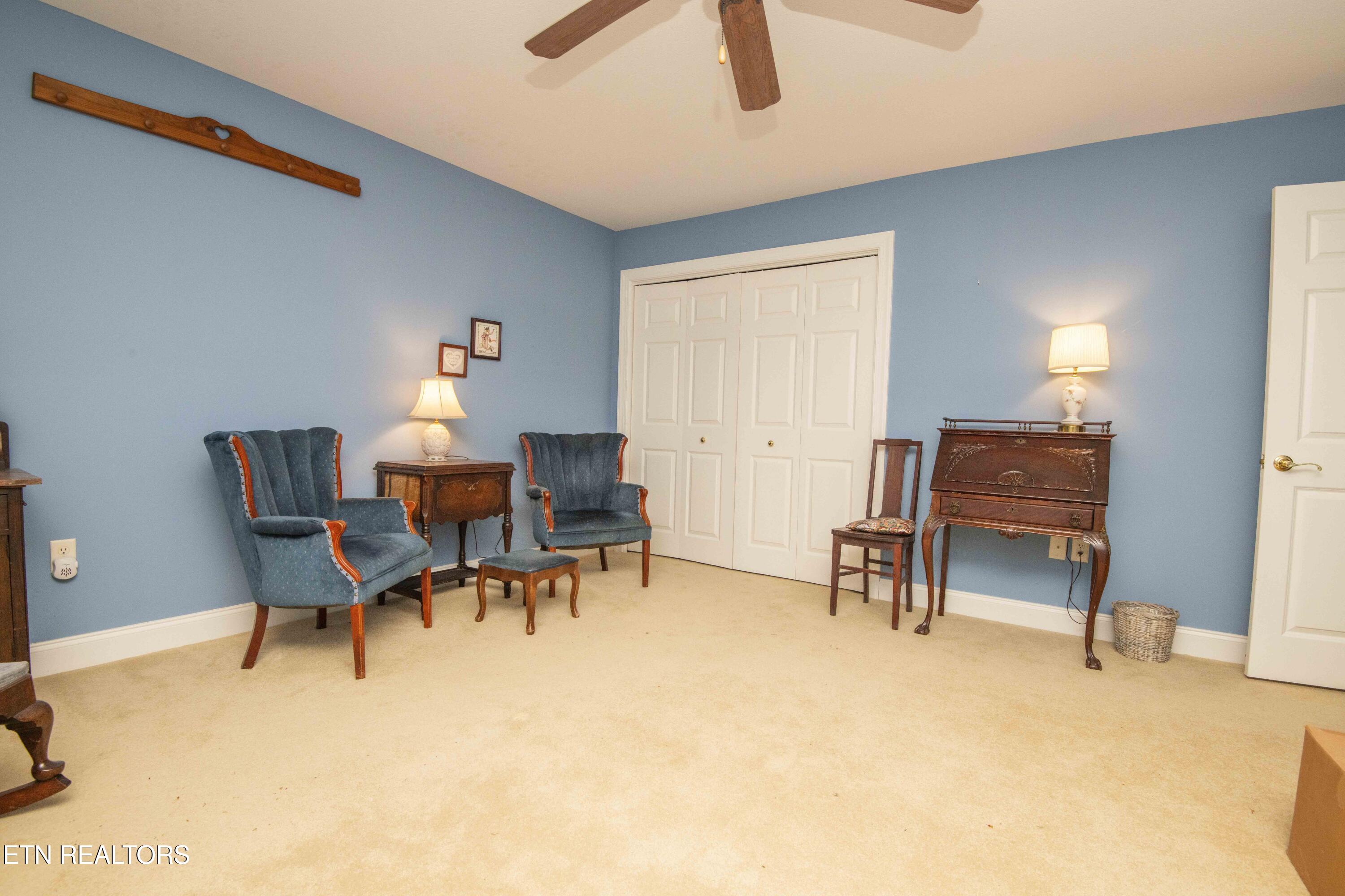 308 Tahlequah Drive Loudon TN 37774
