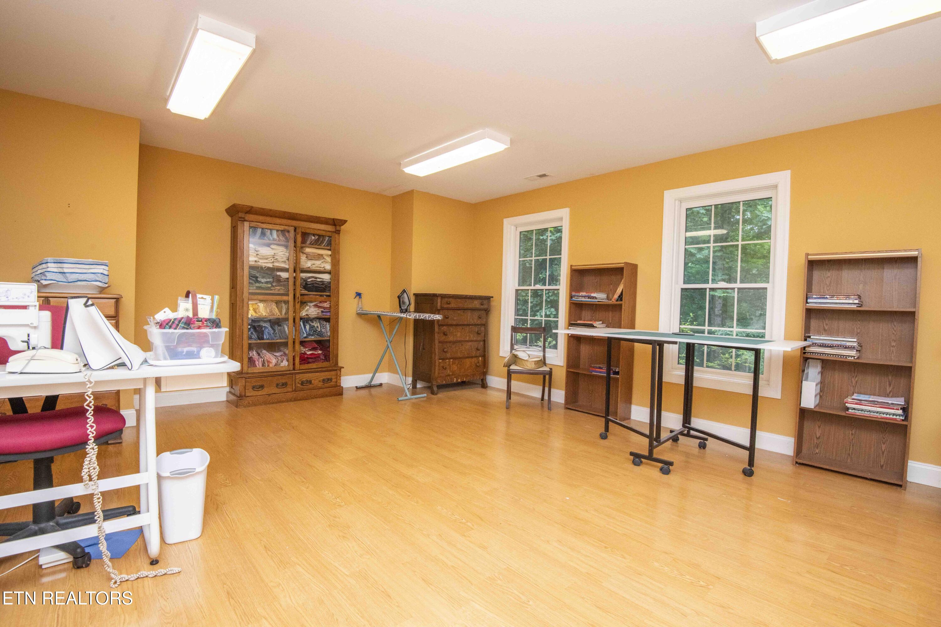 308 Tahlequah Drive Loudon TN 37774
