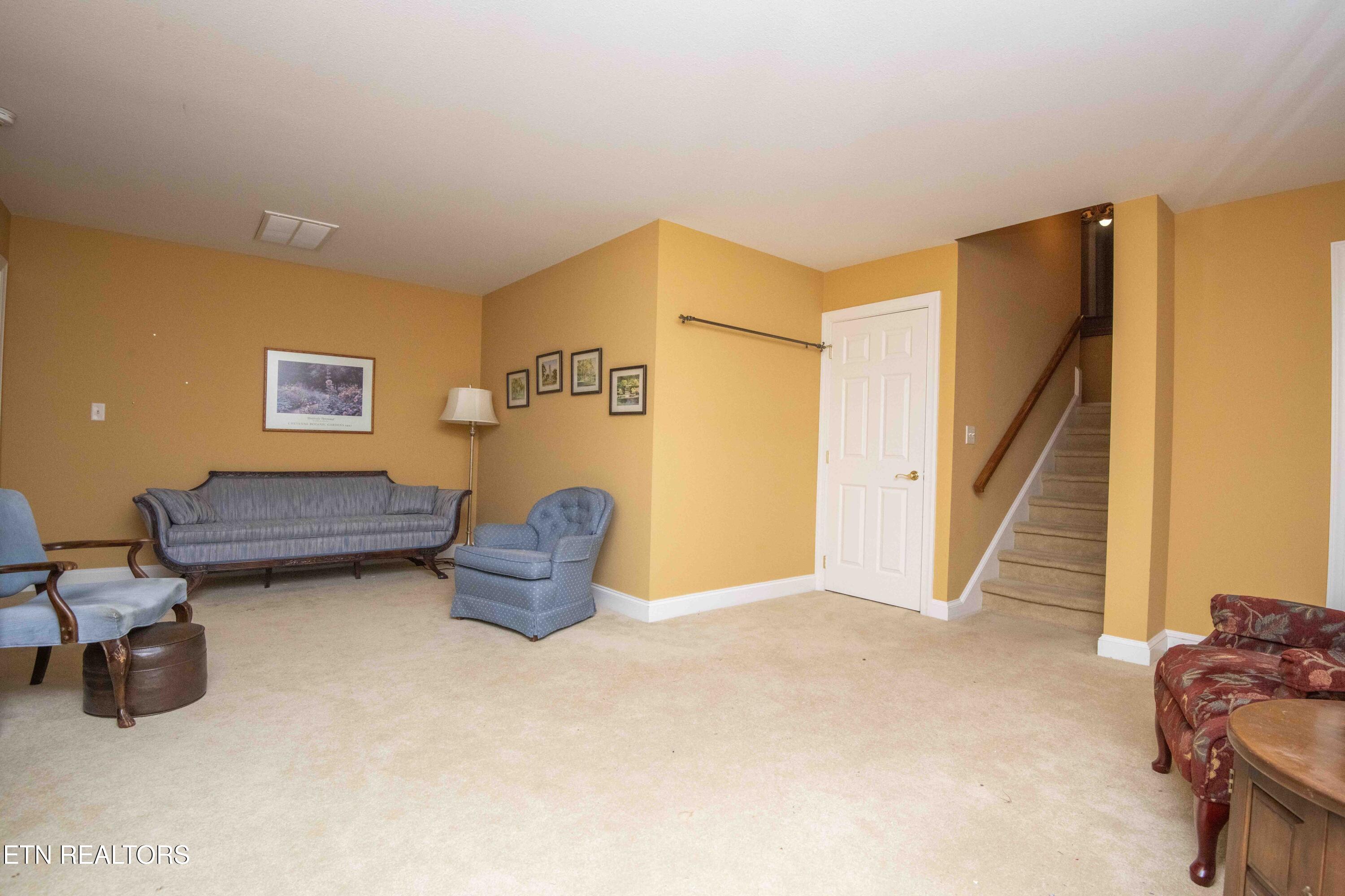 308 Tahlequah Drive Loudon TN 37774