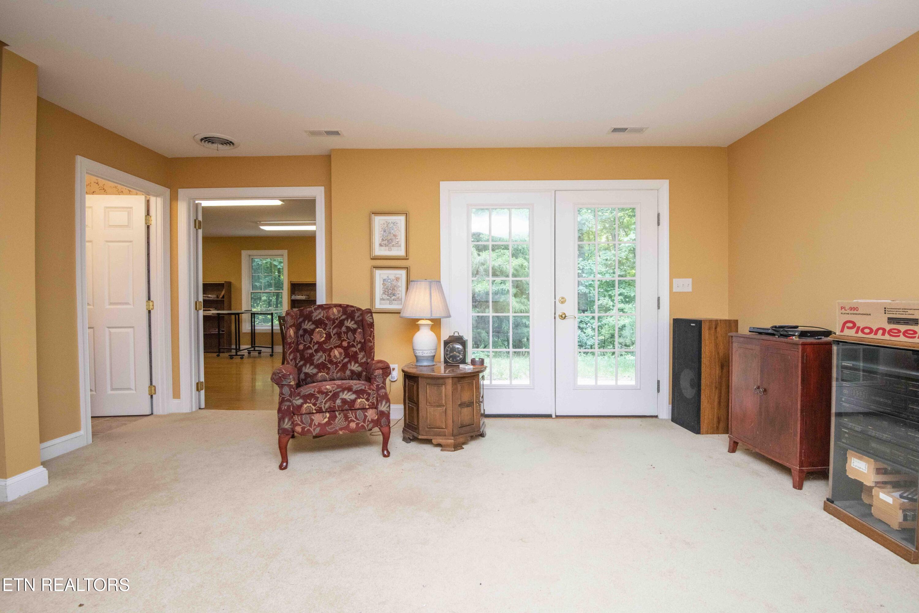 308 Tahlequah Drive Loudon TN 37774