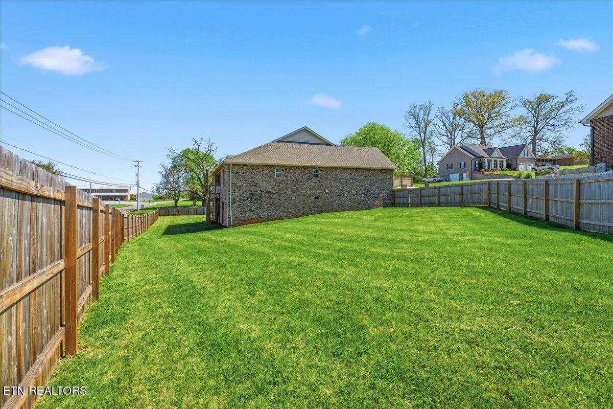 1523 Rosewood Drive Sevierville TN 37876