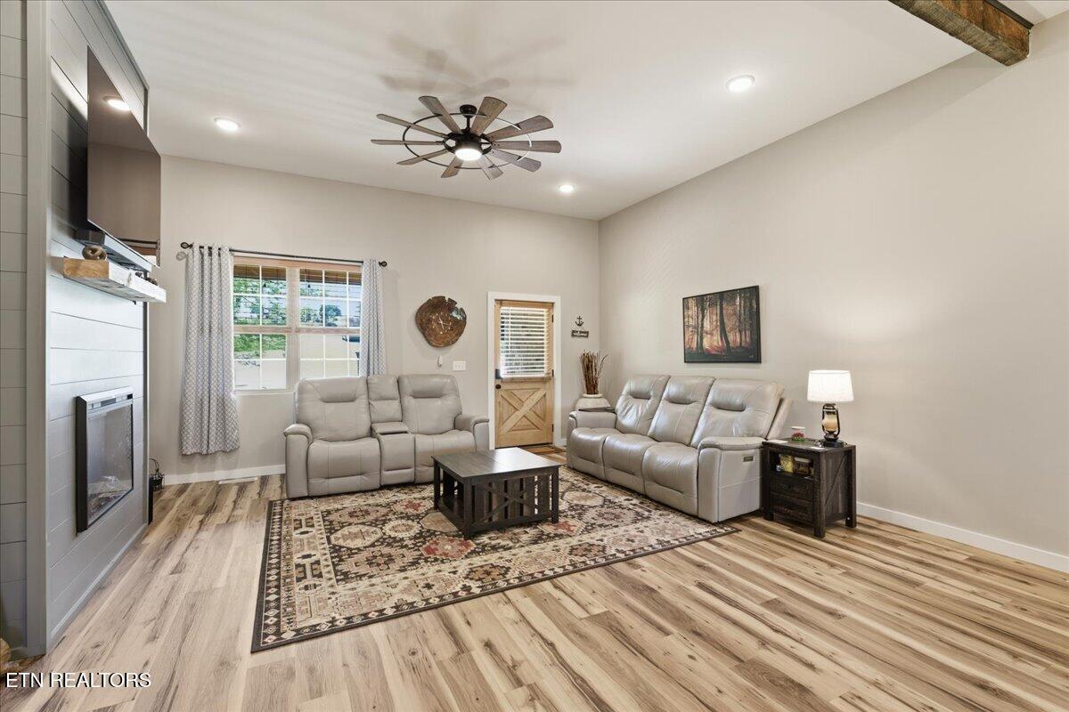 1523 Rosewood Drive Sevierville TN 37876