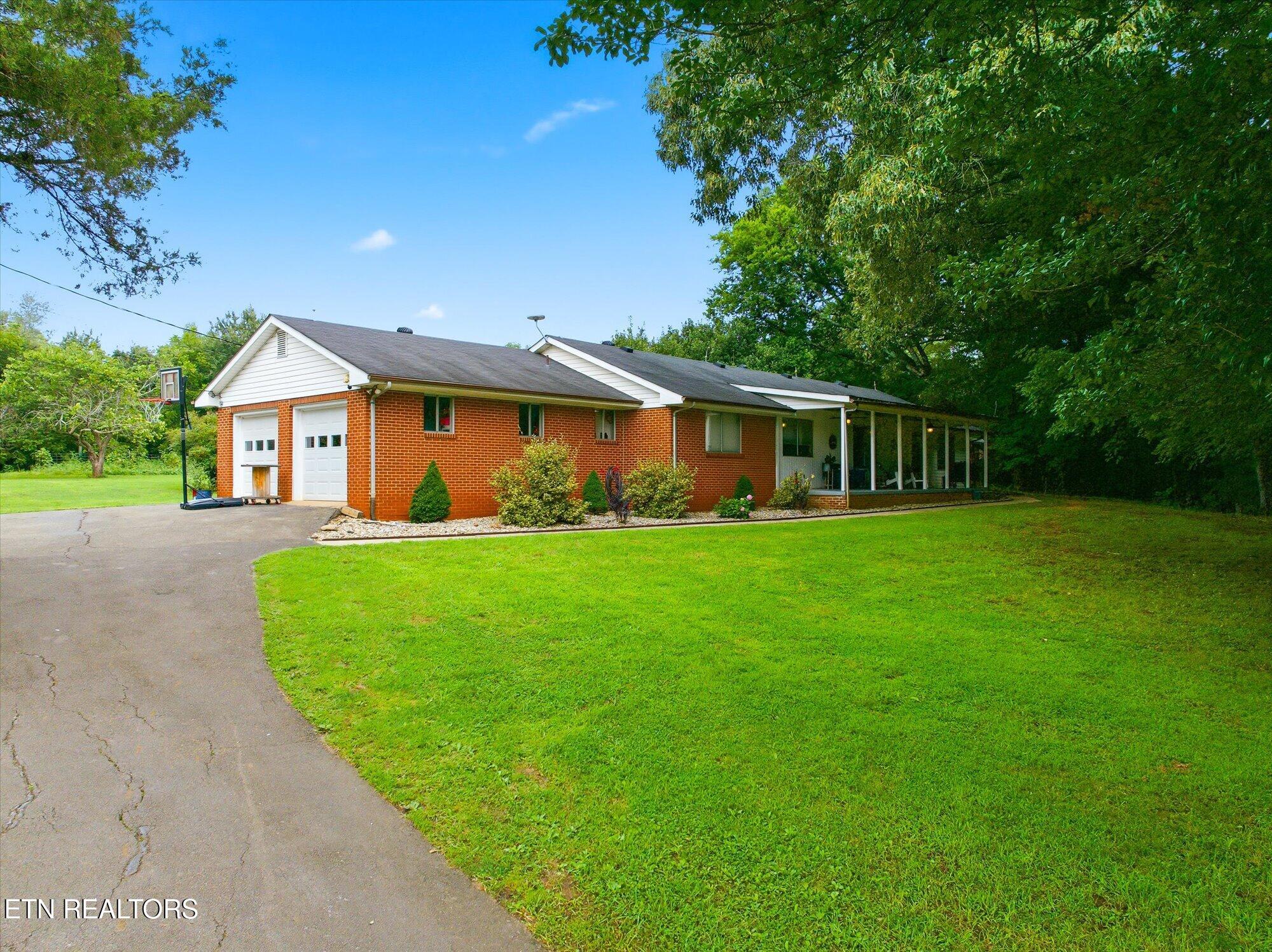 3864 Highway 11 S Riceville TN 37370