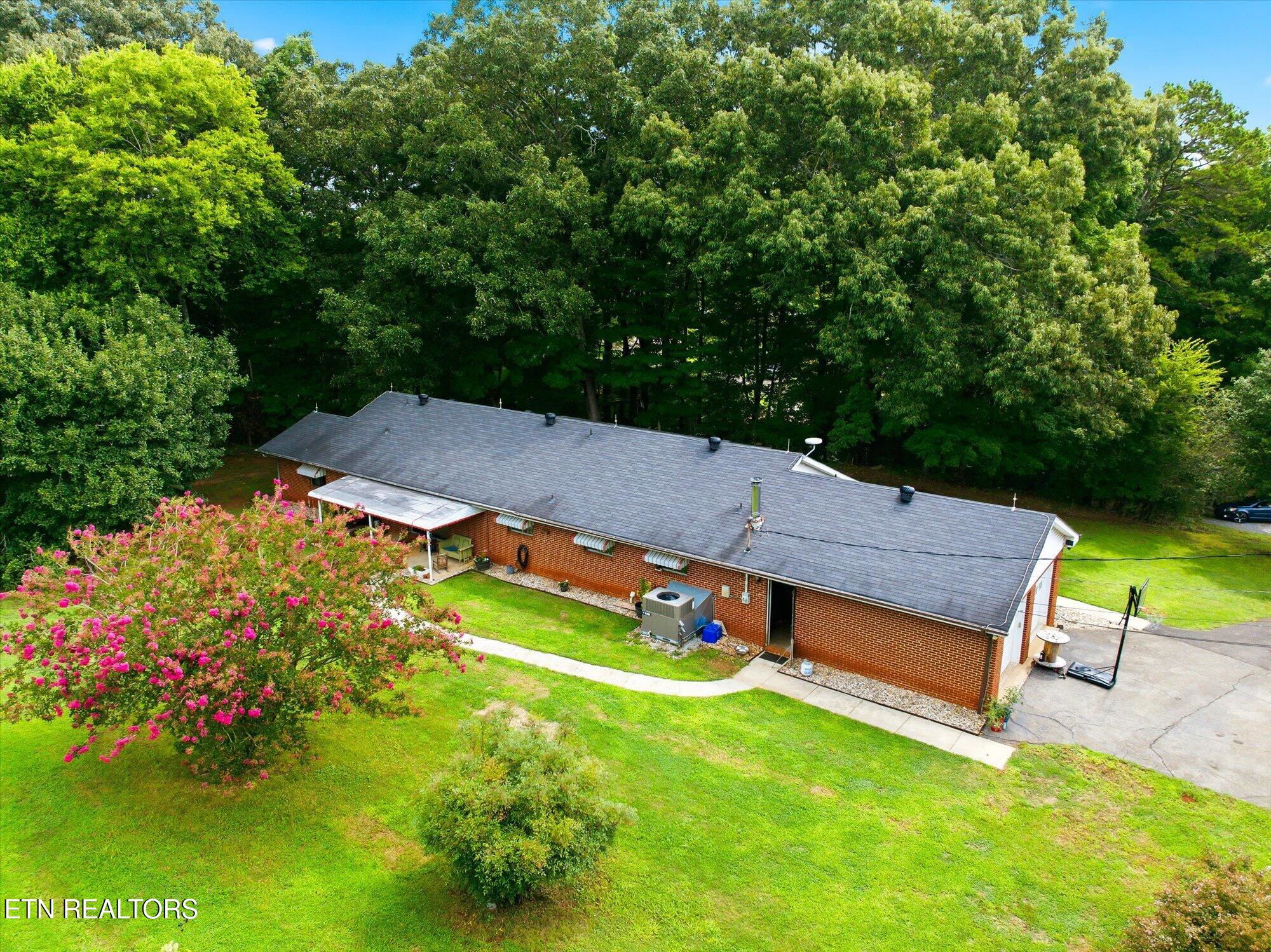3864 Highway 11 S Riceville TN 37370