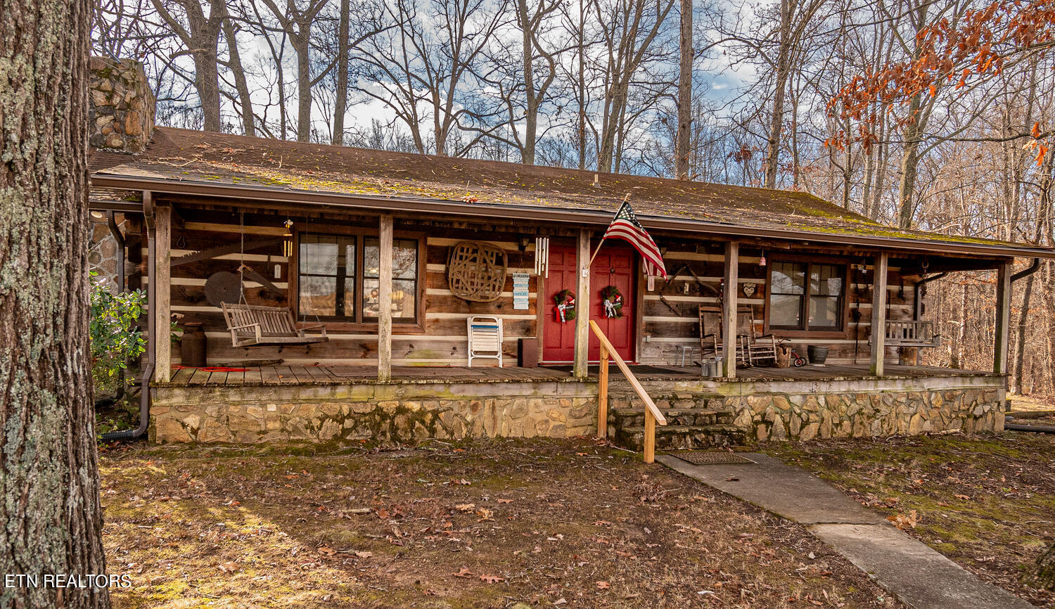 705 Wine Road Dandridge TN 37725