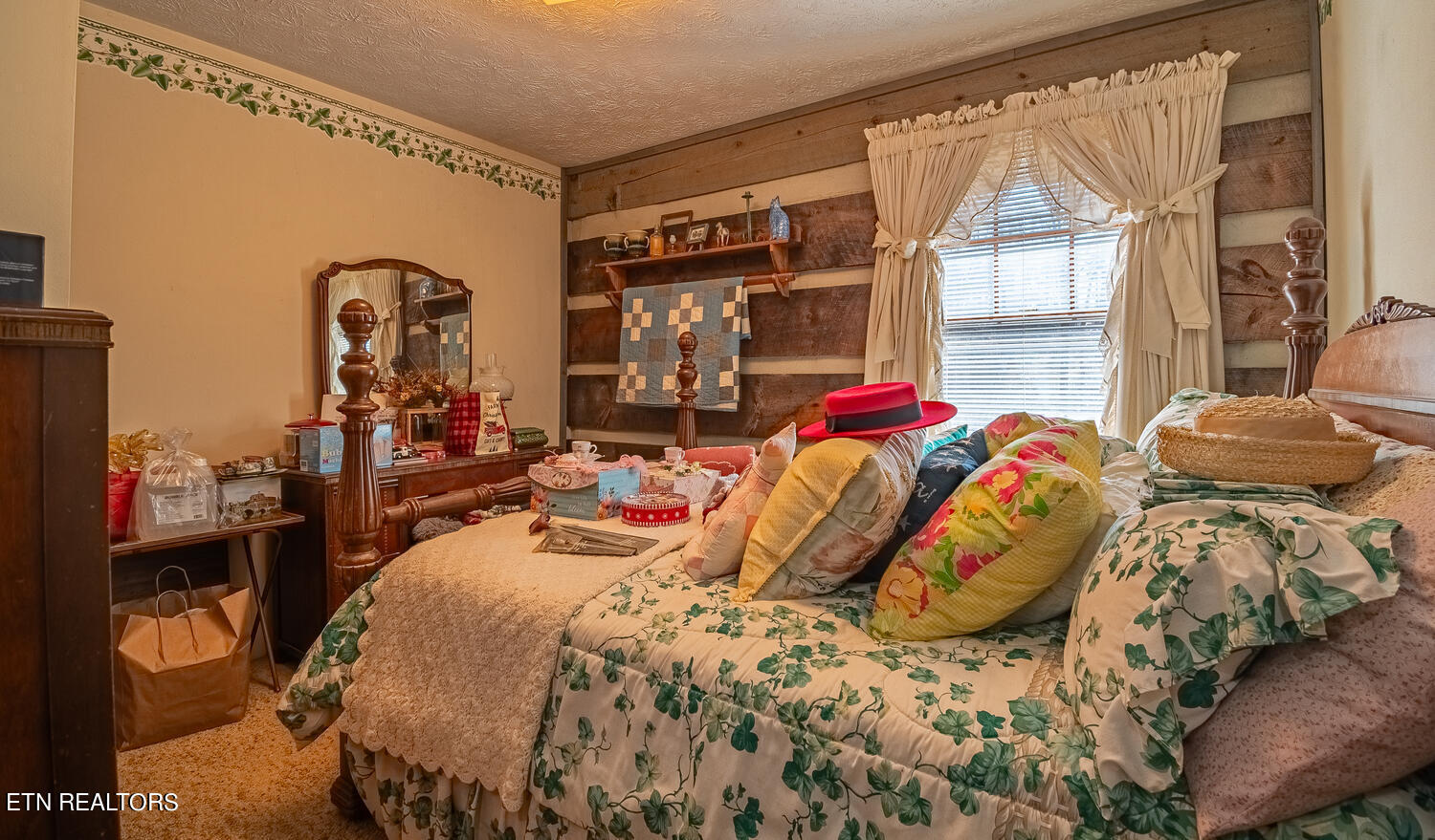705 Wine Road Dandridge TN 37725