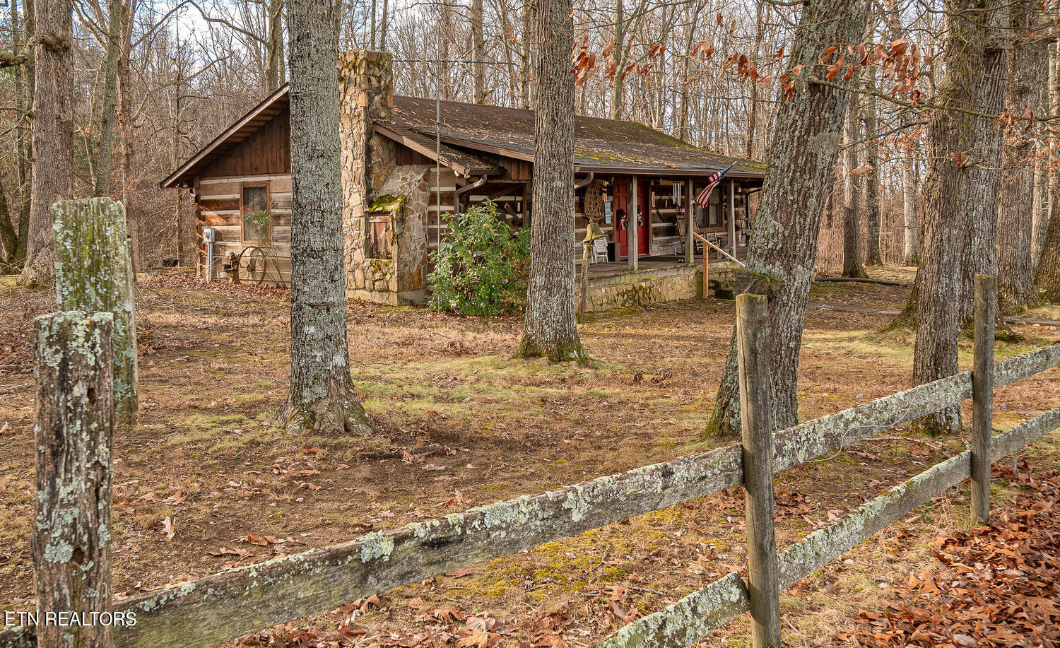 705 Wine Road Dandridge TN 37725