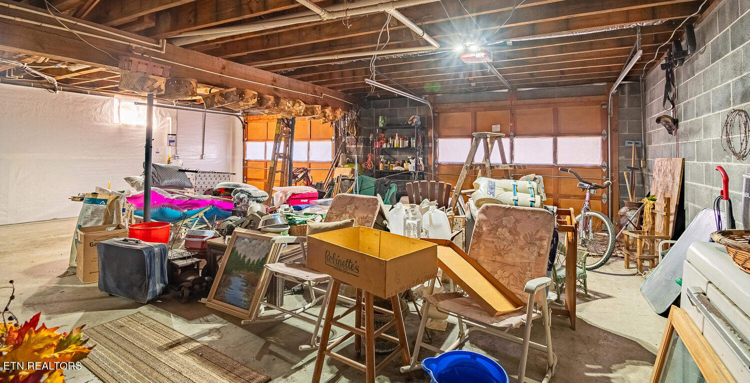705 Wine Road Dandridge TN 37725