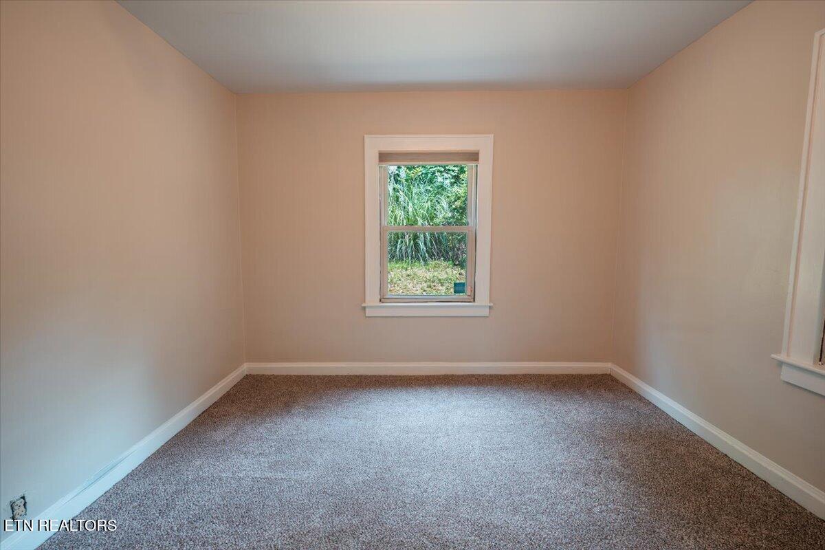 1211 Moses Avenue Knoxville TN 37921