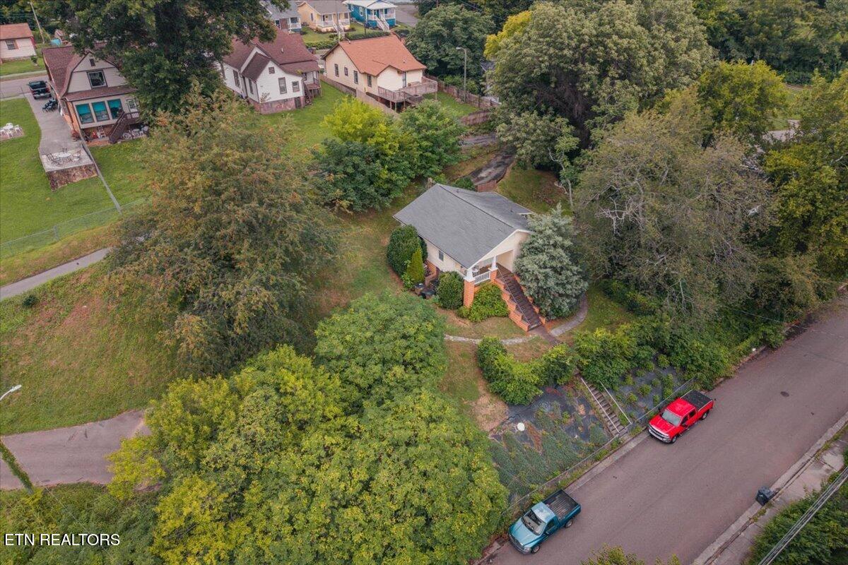 1211 Moses Avenue Knoxville TN 37921