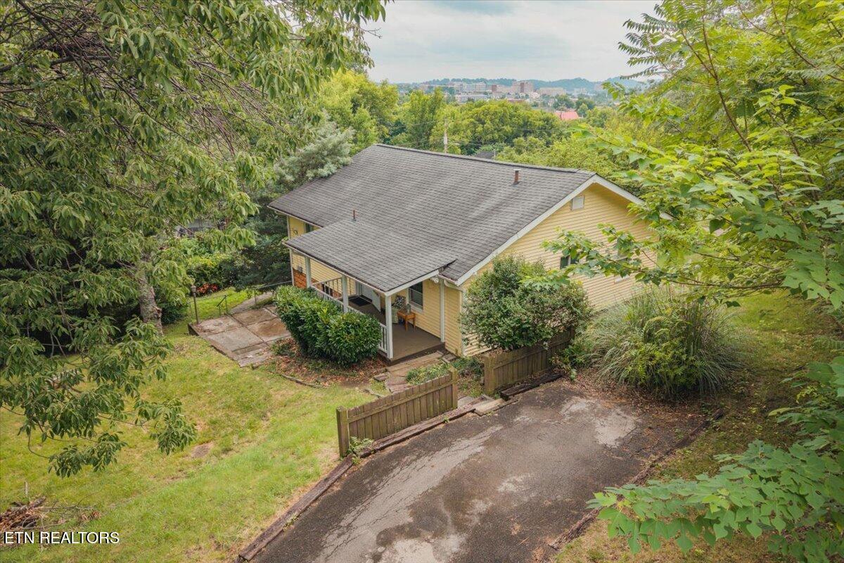 1211 Moses Avenue Knoxville TN 37921