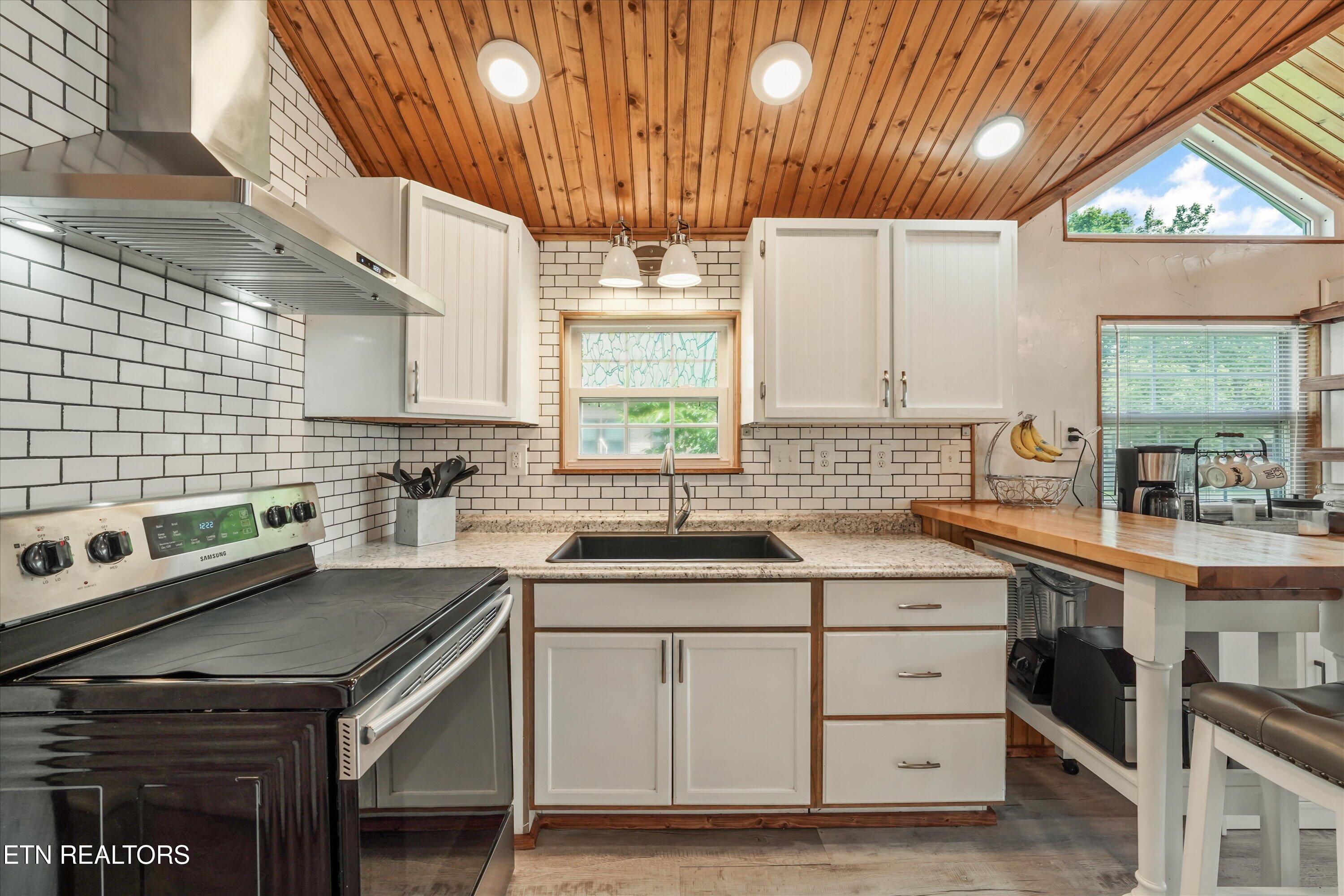 844 Peacock Ridge Road Townsend TN 37882