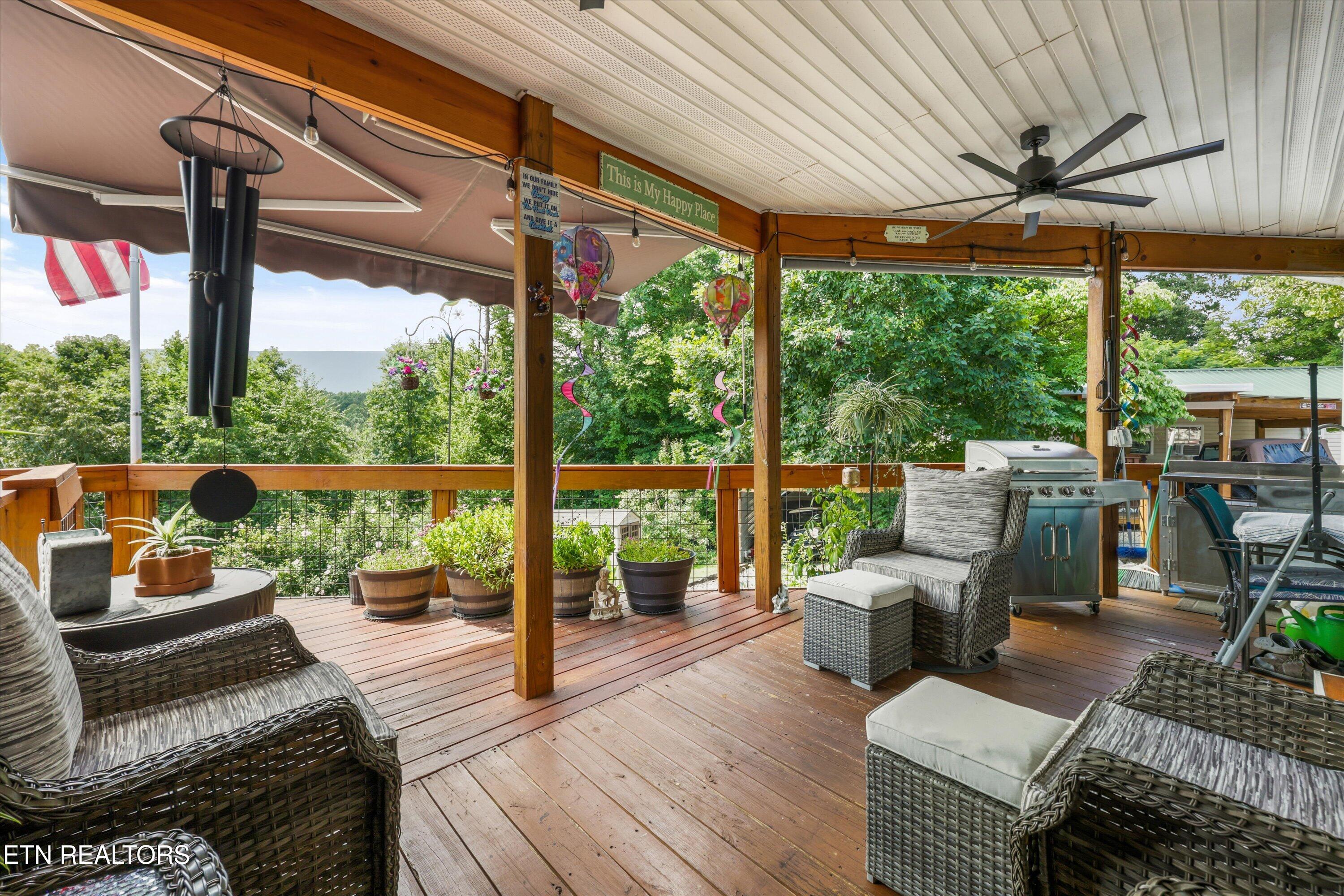 844 Peacock Ridge Road Townsend TN 37882