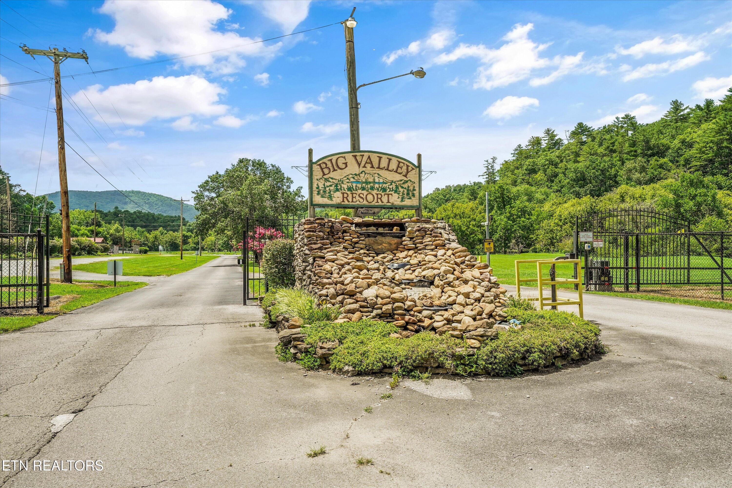 844 Peacock Ridge Road Townsend TN 37882