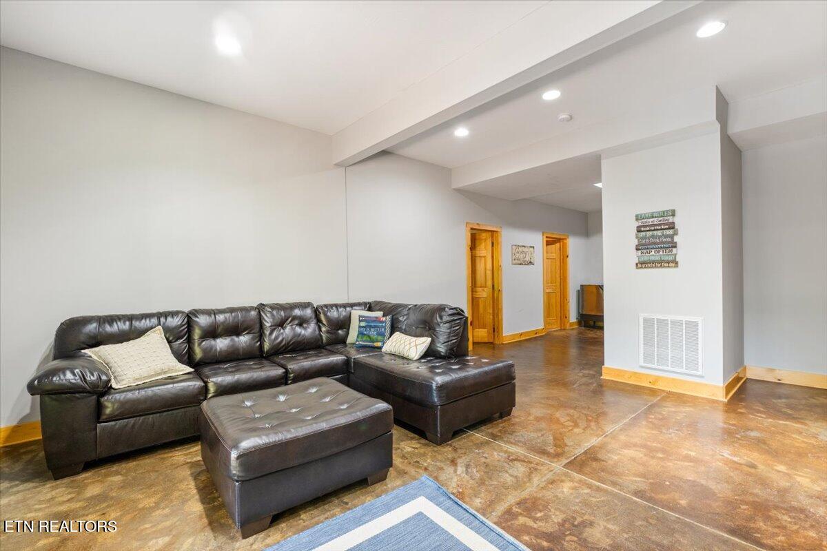 246 Landmark Drive New Tazewell TN 37825
