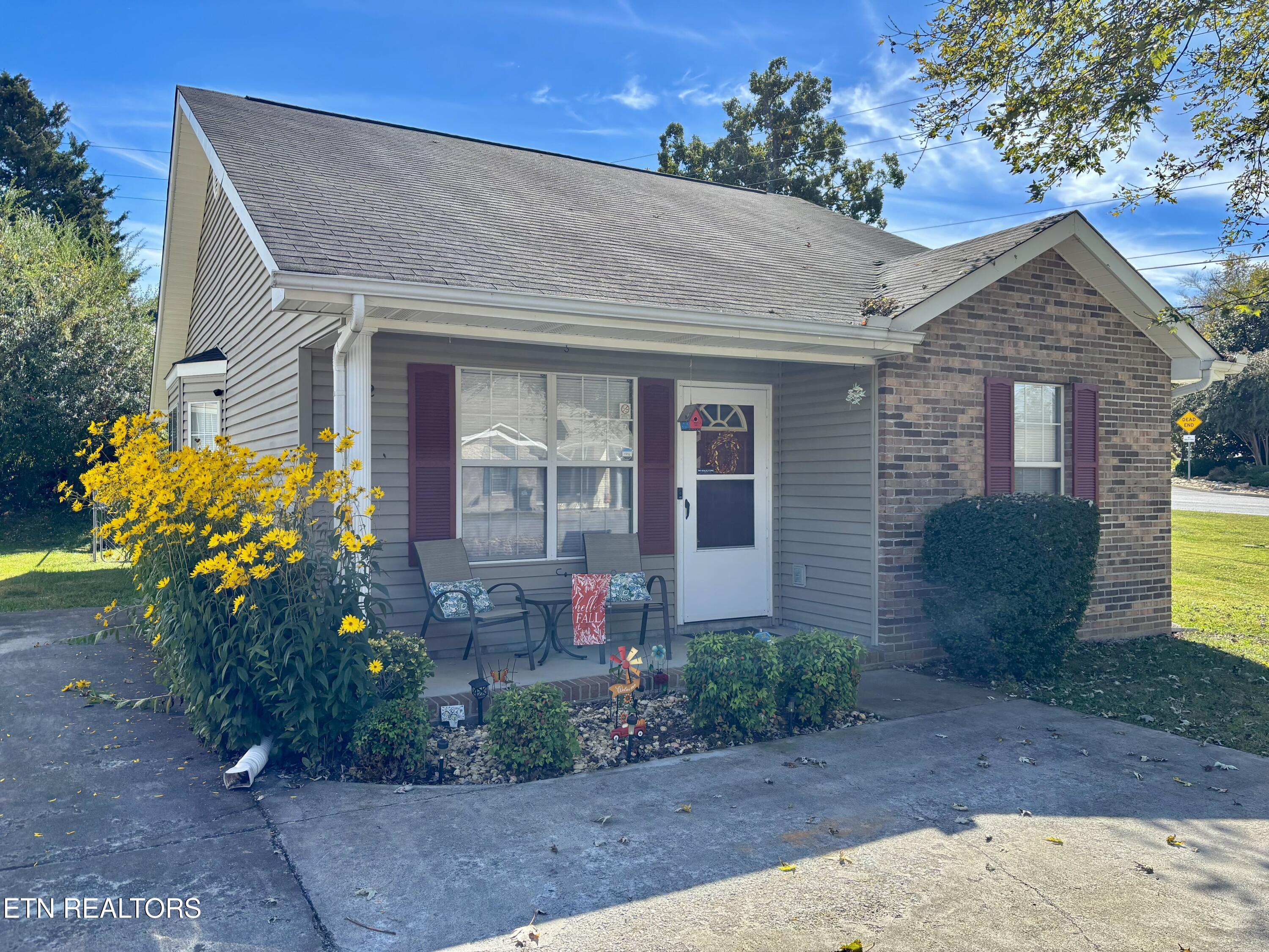 902 Middlebrook Court Sevierville TN 37862