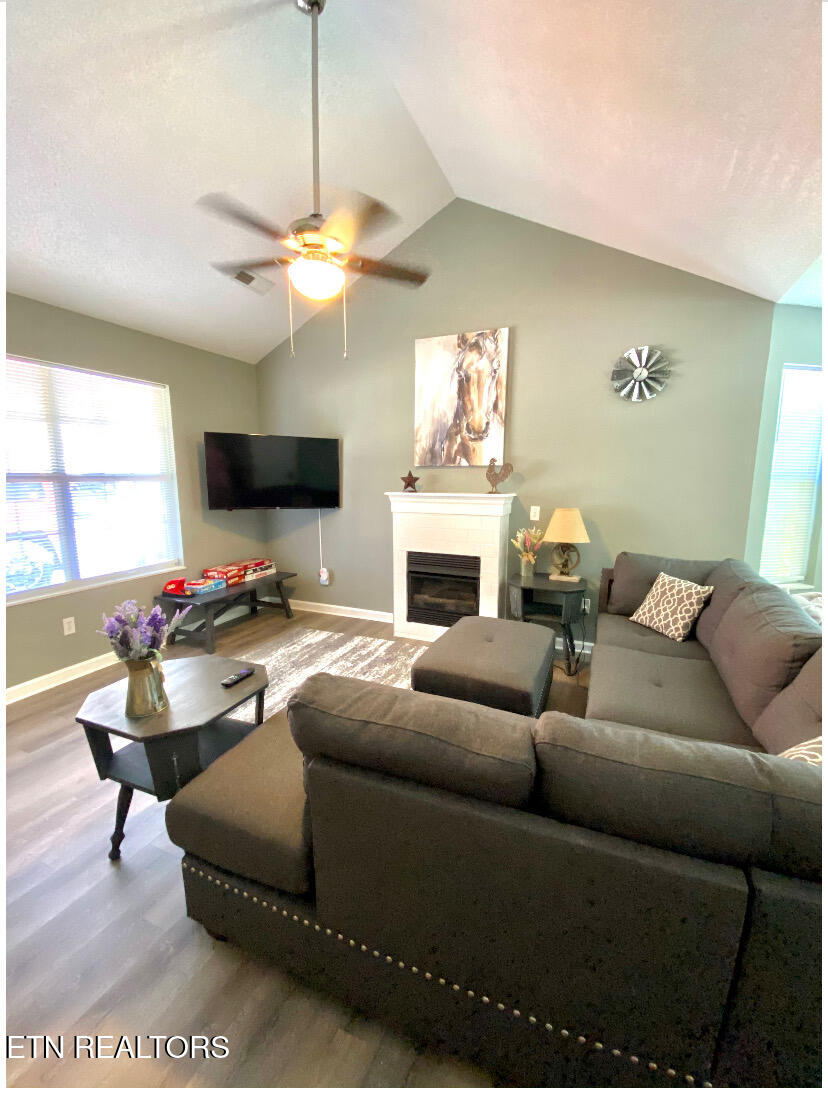 902 Middlebrook Court Sevierville TN 37862