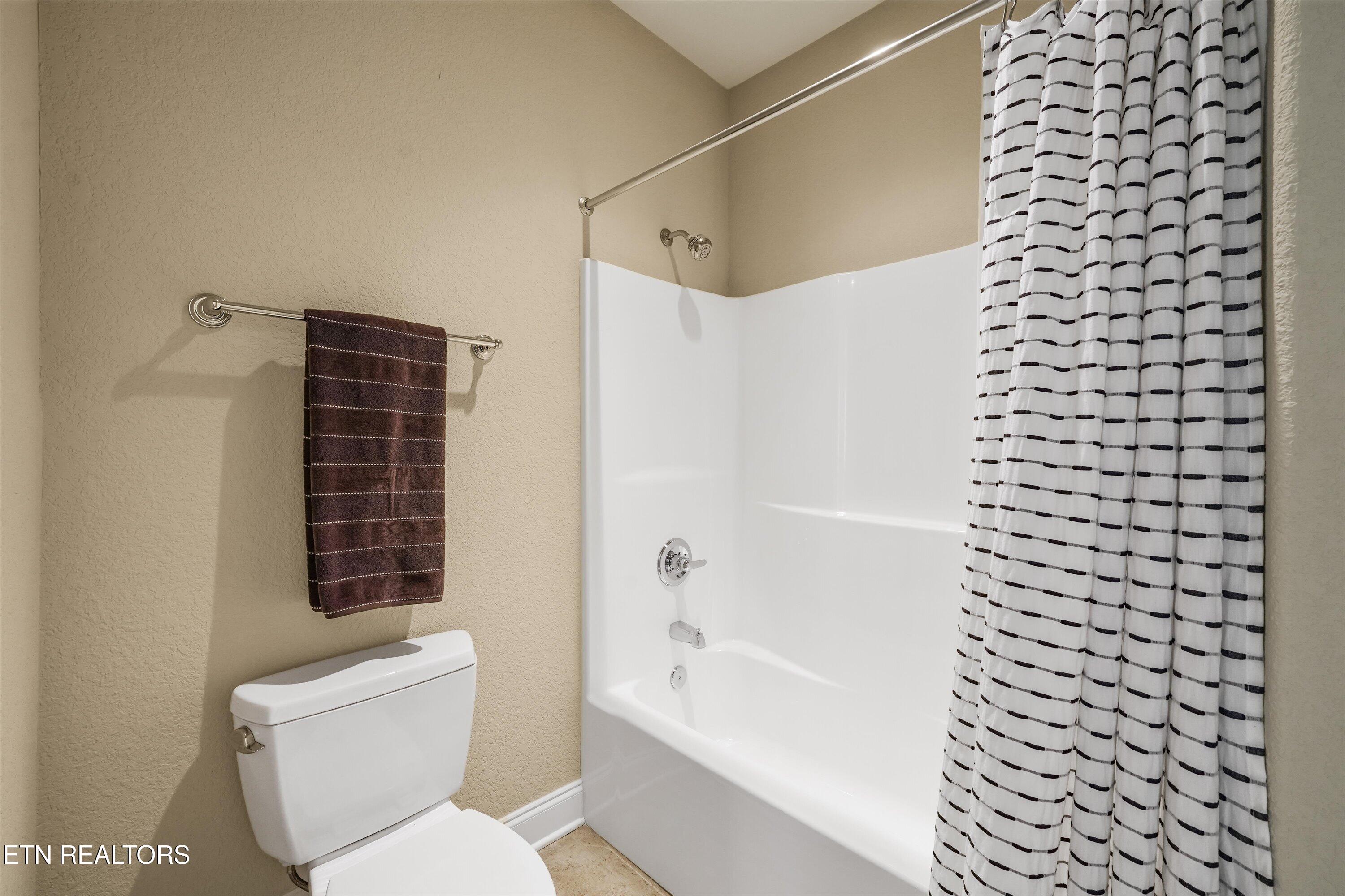 10107 Autumn Valley Lane Knoxville TN 37922