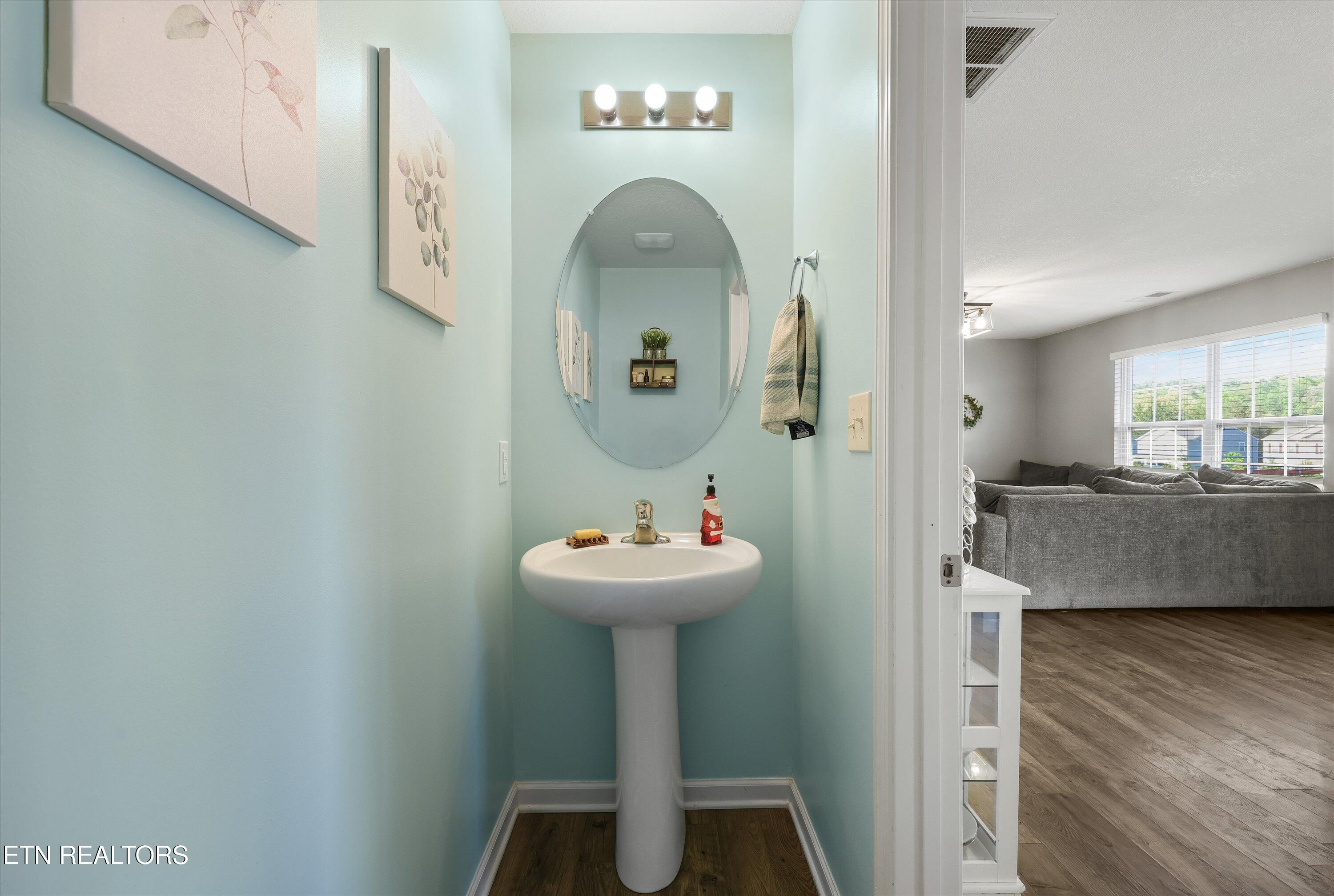 9556 Joy Denise Lane Heiskell TN 37754