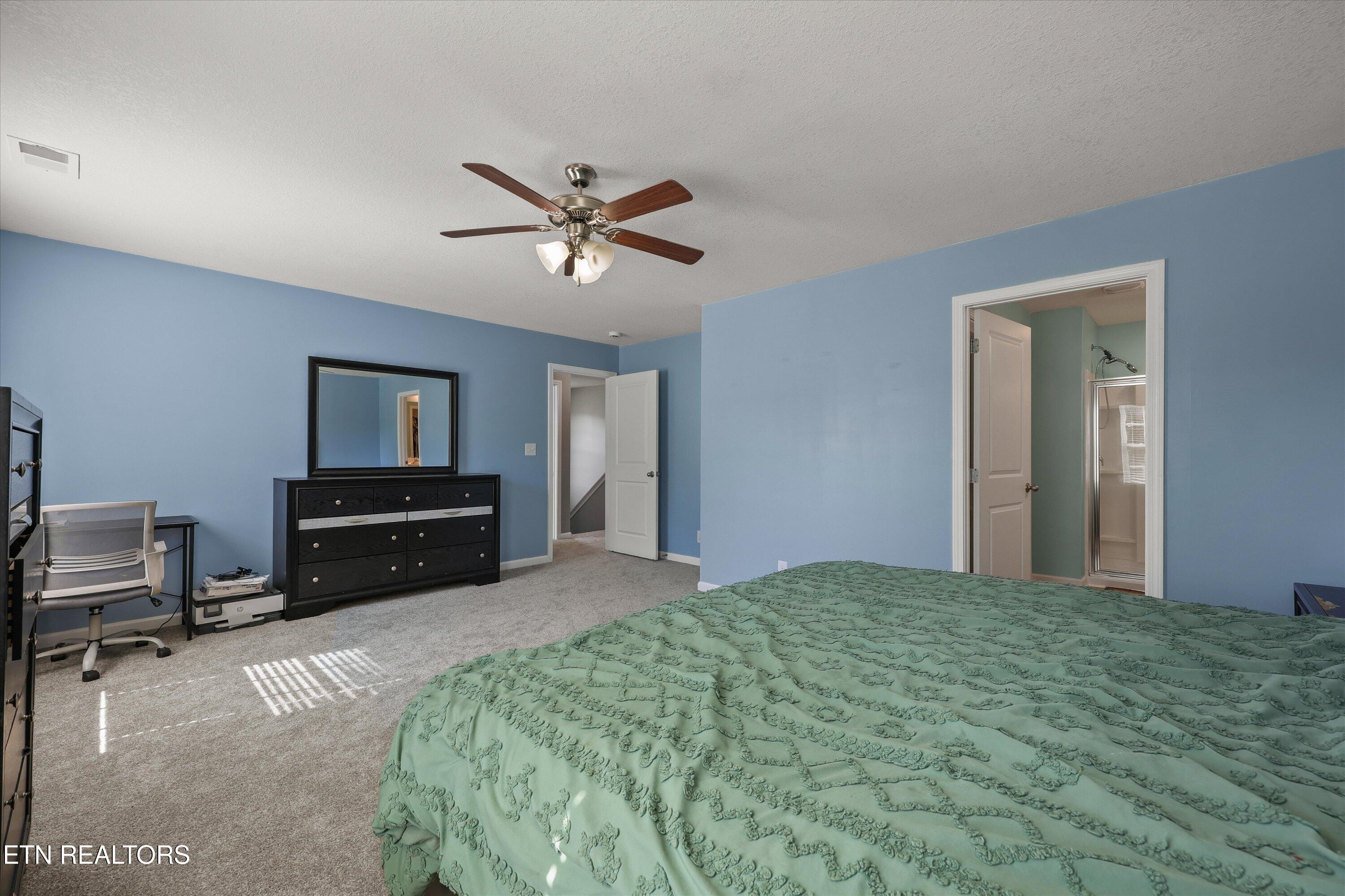 9556 Joy Denise Lane Heiskell TN 37754
