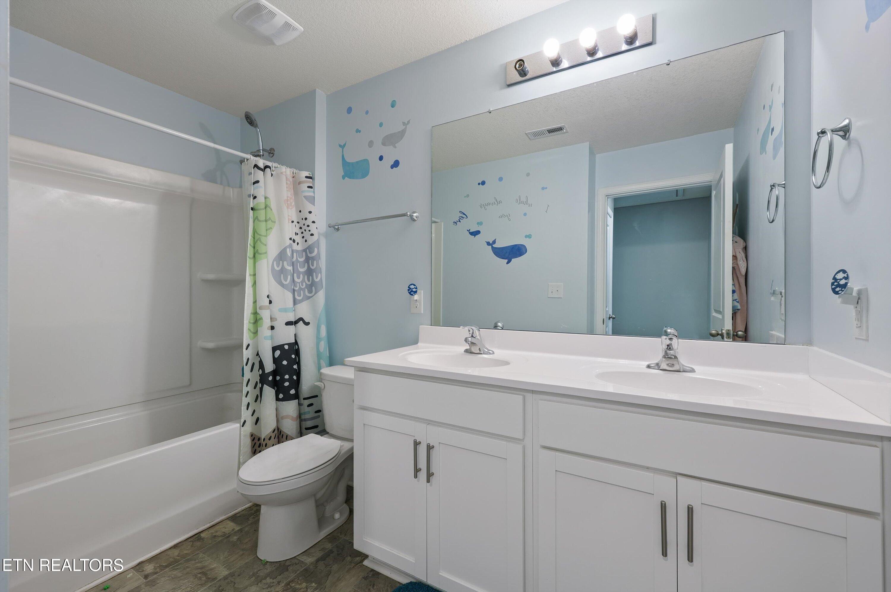9556 Joy Denise Lane Heiskell TN 37754