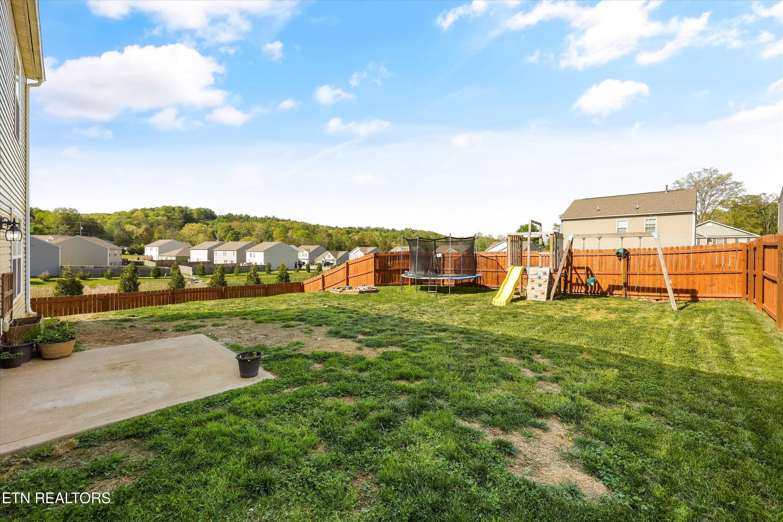 9556 Joy Denise Lane Heiskell TN 37754