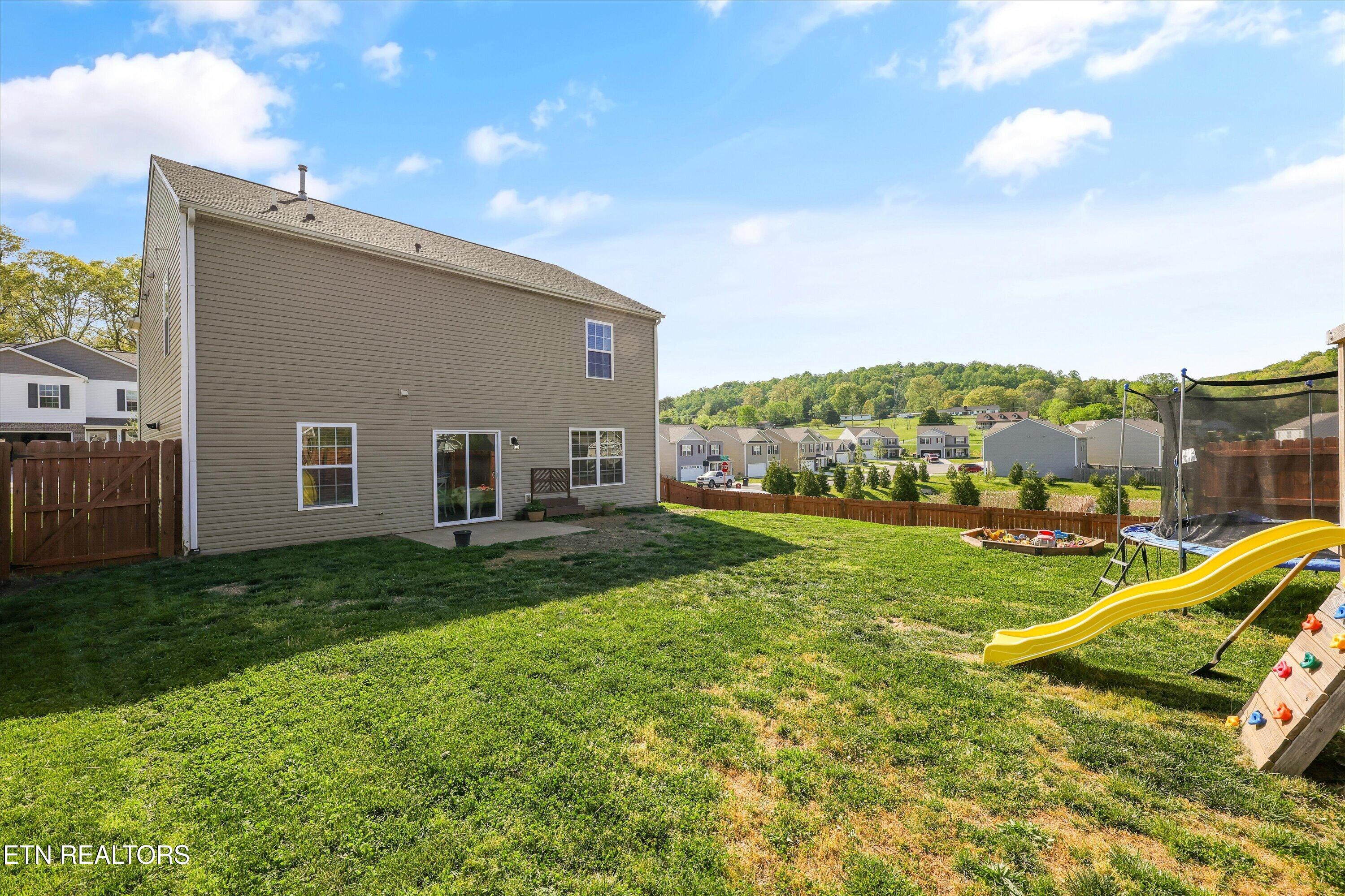 9556 Joy Denise Lane Heiskell TN 37754